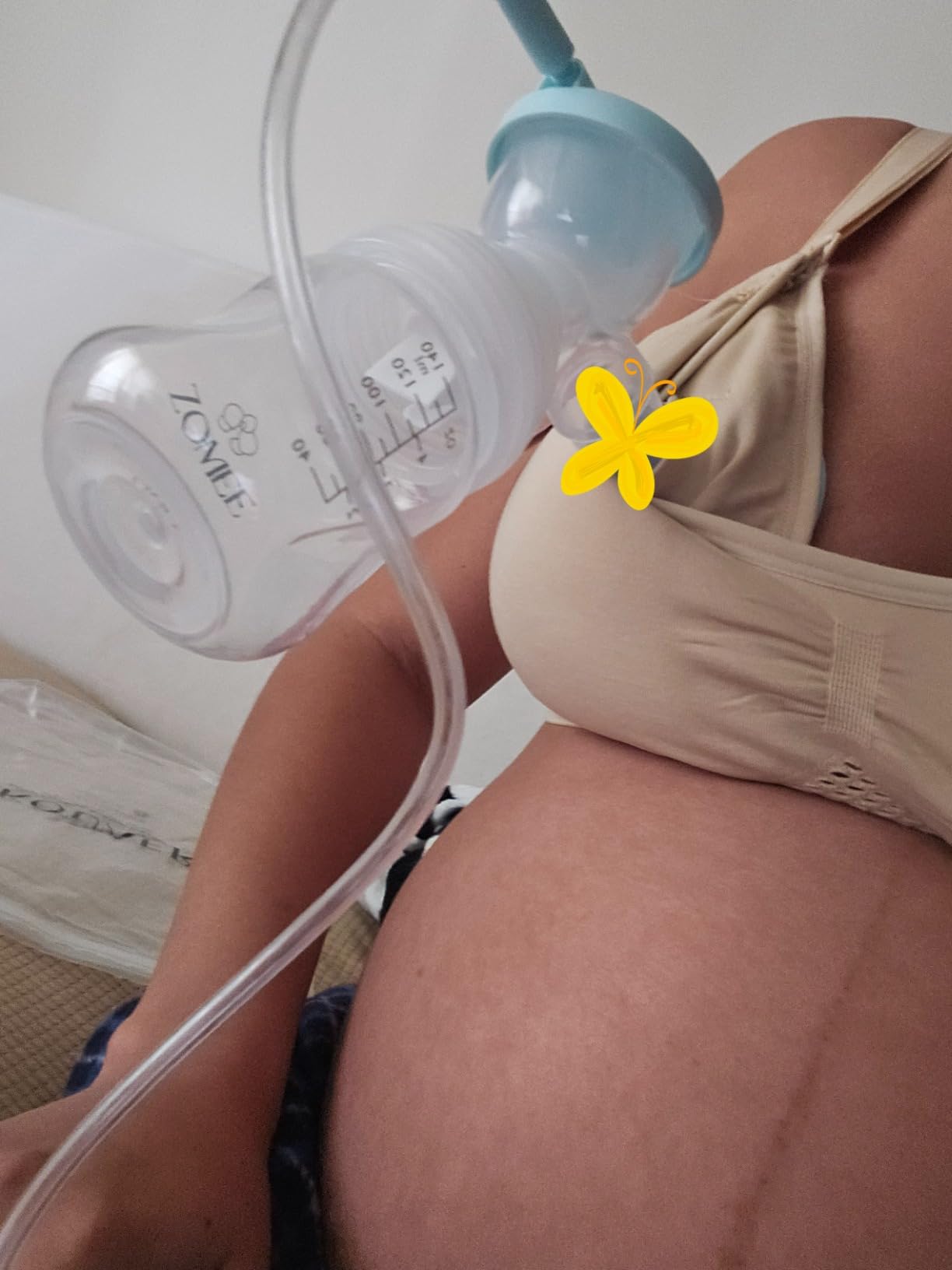 4HOW Pumping Bra Hands Free Nursing Pumping Bra All in One Wireless Padded Maternity Bralette for Large Bust customer photo 1