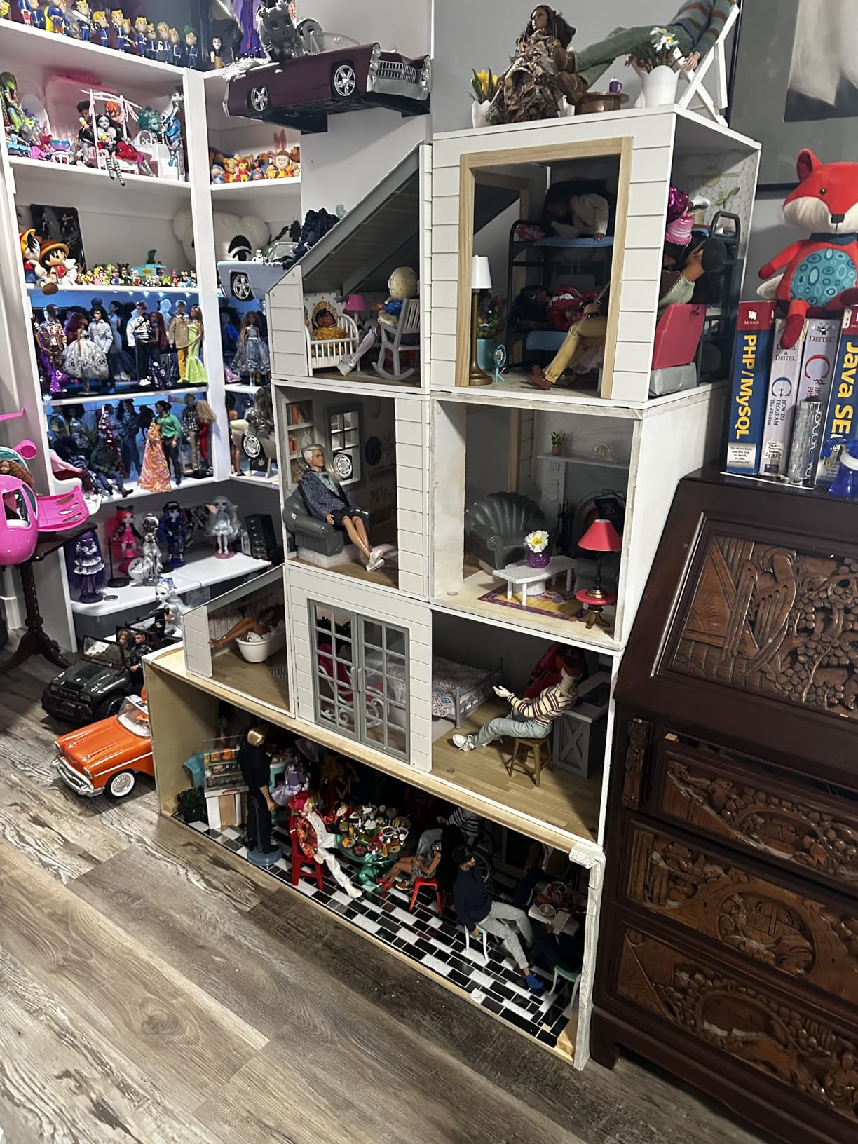 Little Tikes Real Wood Stack n Style Dollhouse with 14 Accessories and Many Combinations to Customize, Personalize, Dream, Design and Build and Play with Any 12-Inch Dolls customer photo 2