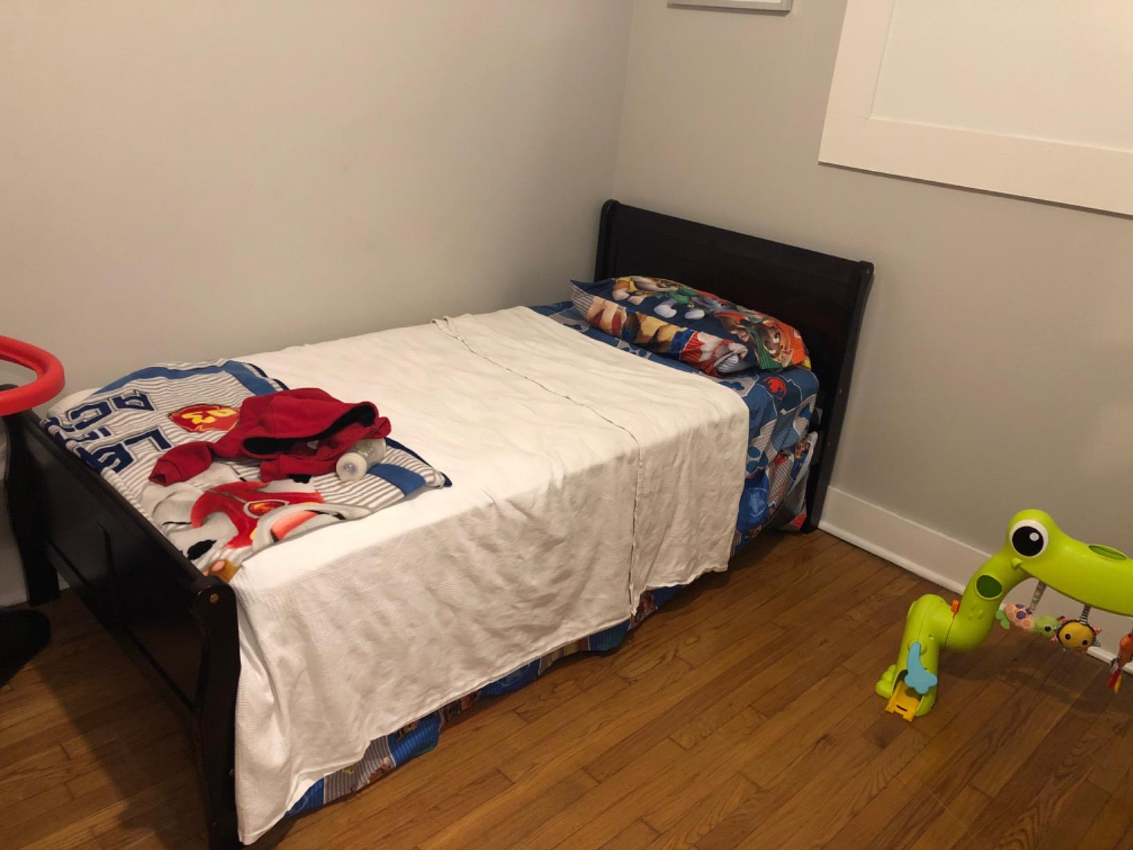 Harper & Bright Designs Solid Oak Wood Twin Bed Frame for Kids, Naturalista Kids Twin Platform Bed Frame with Headboard/Footboard/Wood Slat Support, No Box Spring Needed, Easy Assembly, Oak customer photo 2