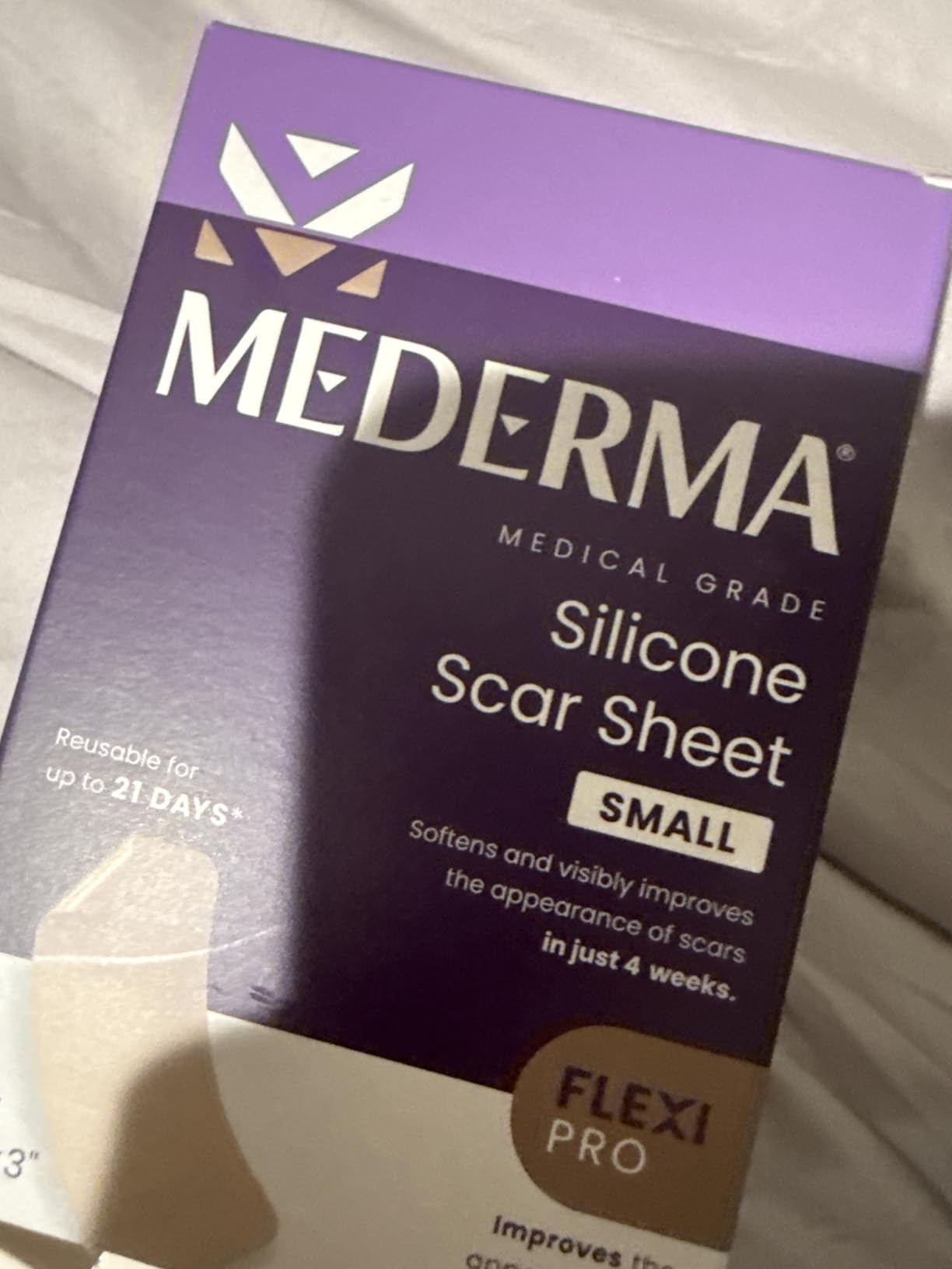 Mederma Medical Grade Silicone Scar Sheets - Improves Appearance of Old & New Scars from Injury, Burn & Surgery, Breathable & Flexible, 4 Count customer photo 2