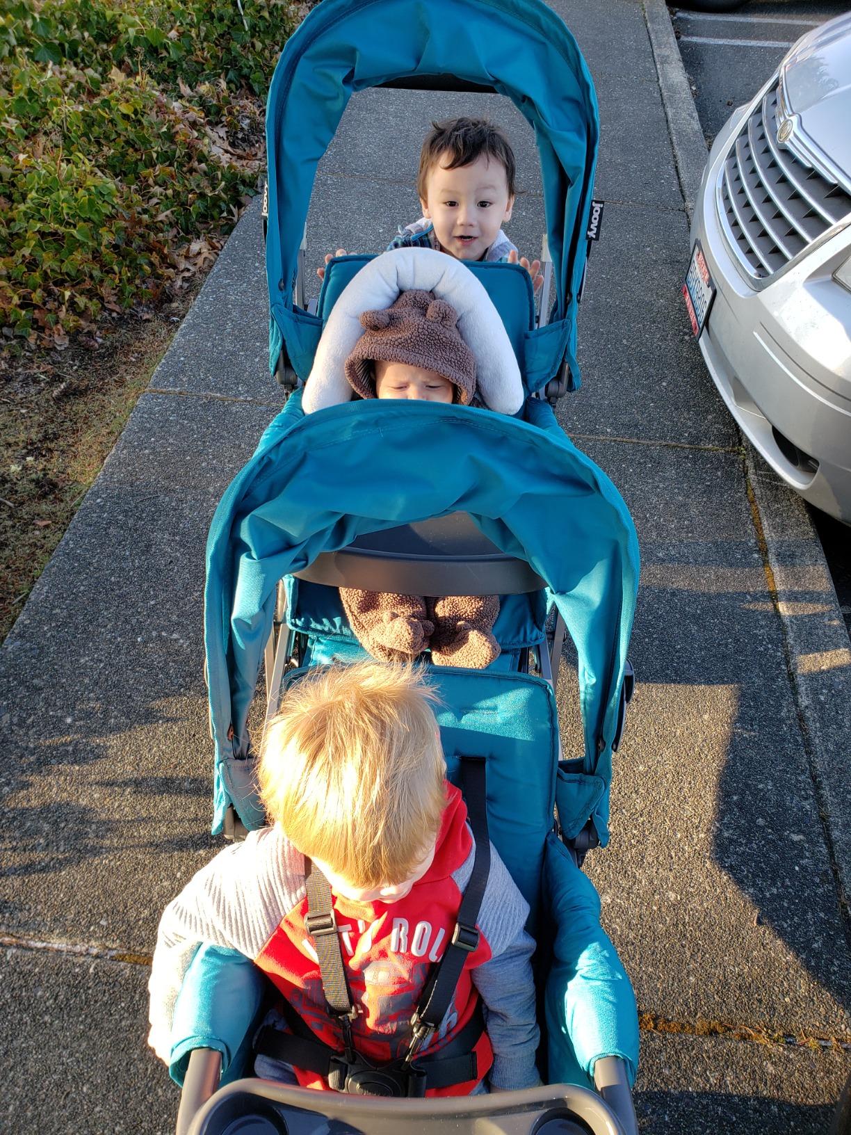Joovy Big Caboose Triple Stroller with Rear Bench and Standing Platform, Reclining Seats, Jet customer photo 1