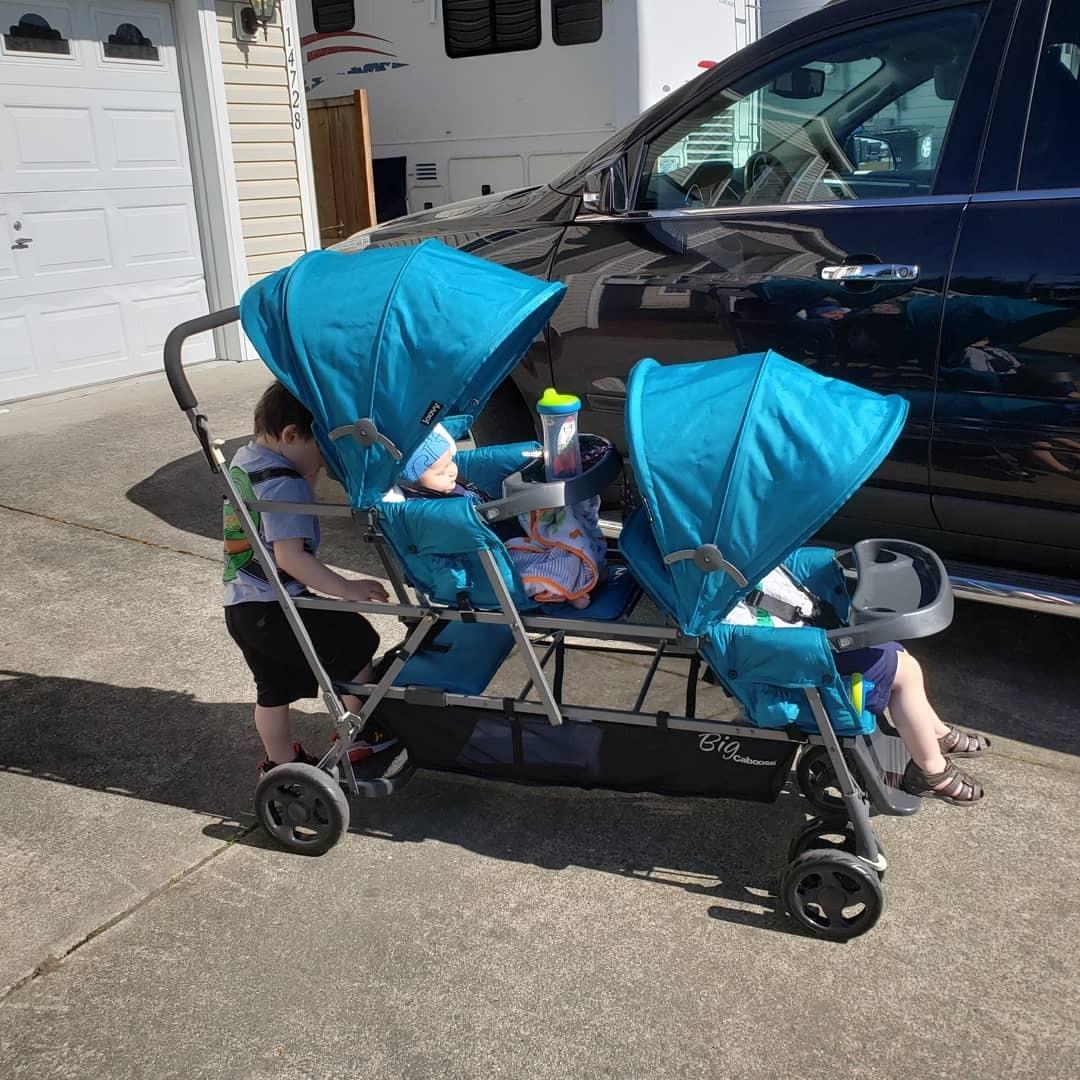 Joovy Big Caboose Triple Stroller with Rear Bench and Standing Platform, Reclining Seats, Jet customer photo 2