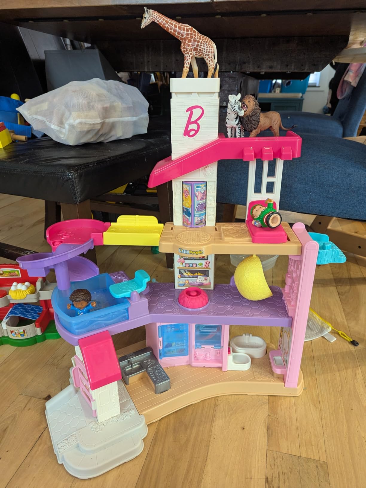 Fisher-Price Little People Toddler Toy Barbie DreamHouse Playset with Music Lights & Figures for Pretend Play Kids Ages 18+ Months customer photo 1