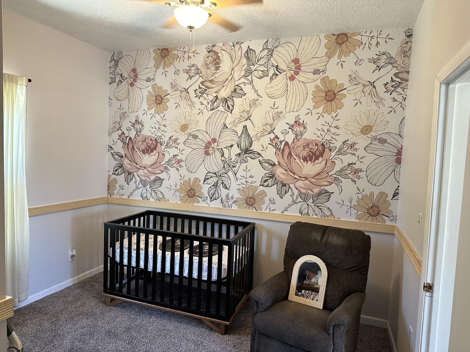 Storkcraft Santa Monica 5-in-1 Convertible Crib - GREENGUARD Gold Certified, Two-Tone Baby Crib, White and Vintage Driftwood customer photo 1