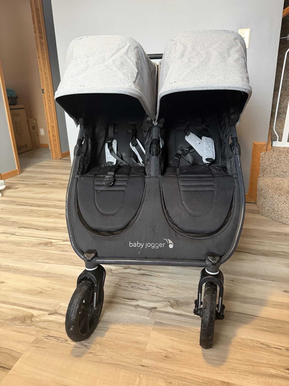 Baby Jogger City Mini GT2 All-Terrain Double Stroller, Forever Air Rubber Tires, All-Wheel Suspension, Twin Stroller with Belly Bar, Leatherette Handlebar, Premium Fabric, Amazon Exclusive Pike Color customer photo 2