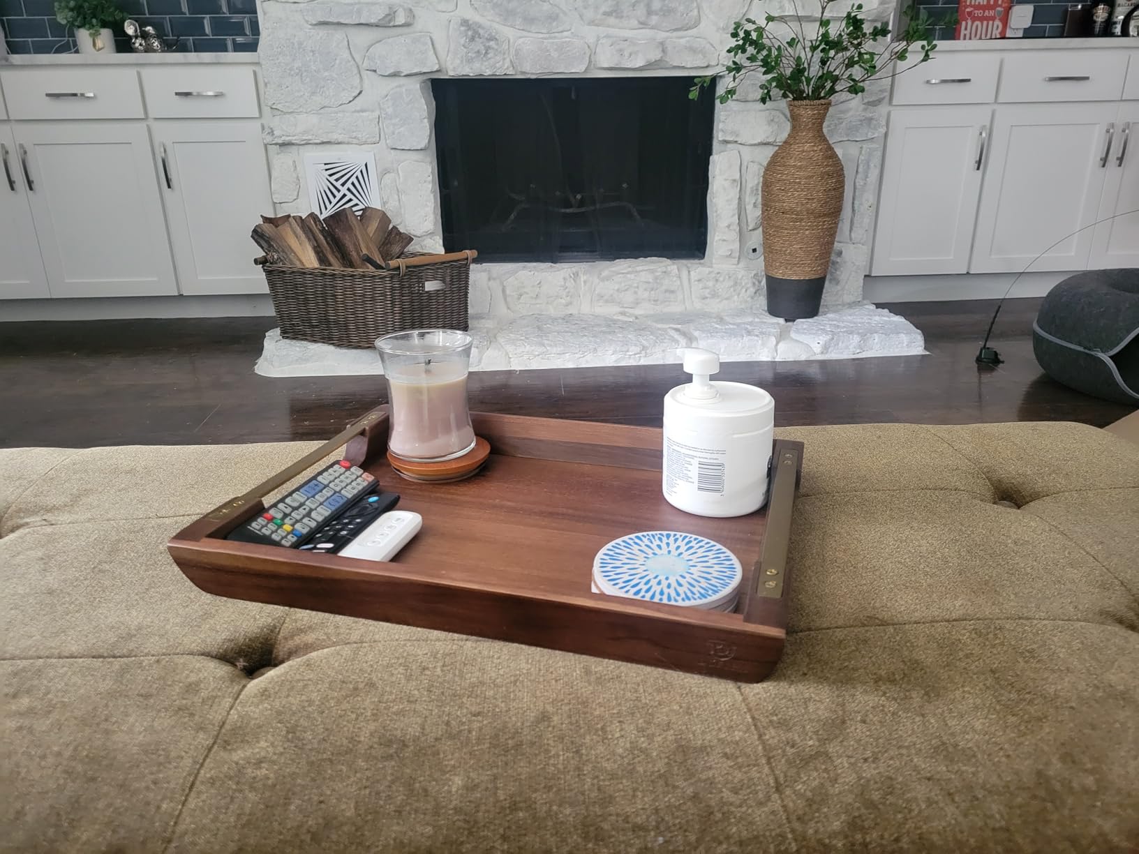 Acacia Wood Serving Tray with Metal Handles, 17x13in Food Drinks Tray for Coffee Table, Breakfast, Dinner & Bar, Rustic Decorative Storage Tray for Ottoman, Kitchen, Elegant Gift for Mom customer photo 1