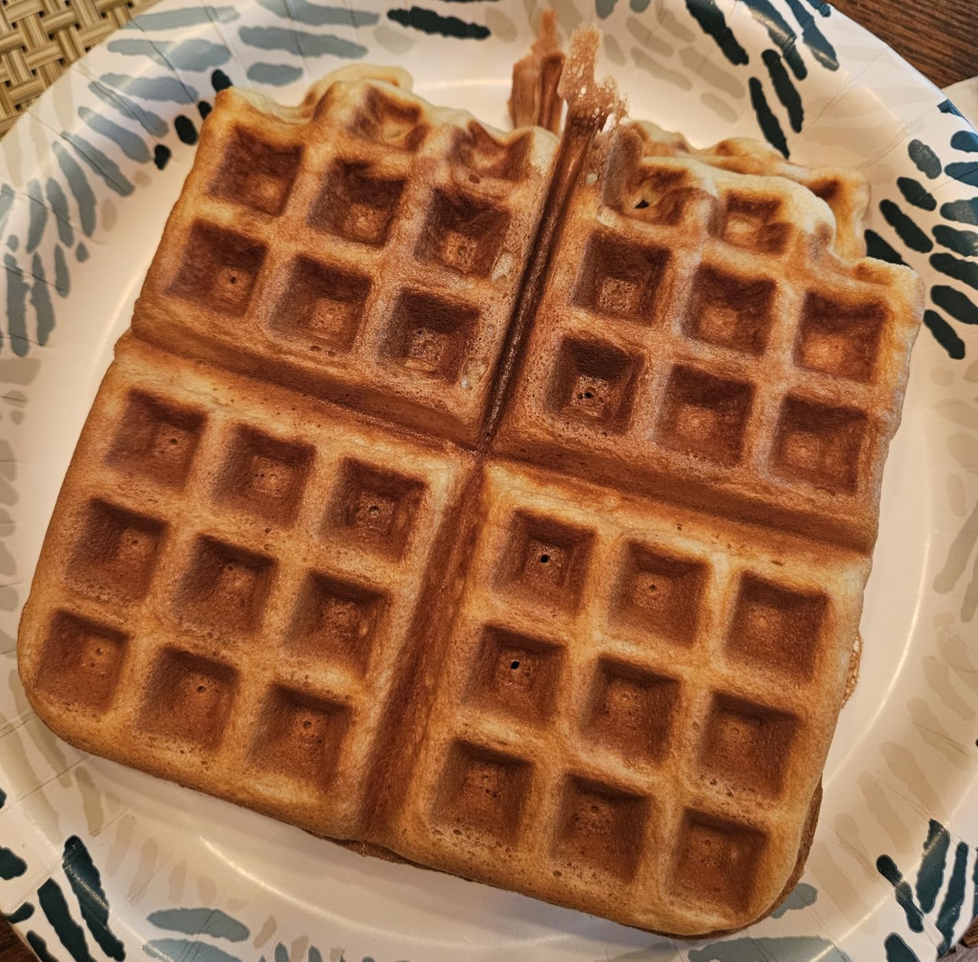 Ninja Belgian Waffle Maker Pro | Vertical Design | 5 Shade Settings with Precision-Pour Cup & Chef-curated Recipe Guide | Black & Silver | BW1001 customer photo 1