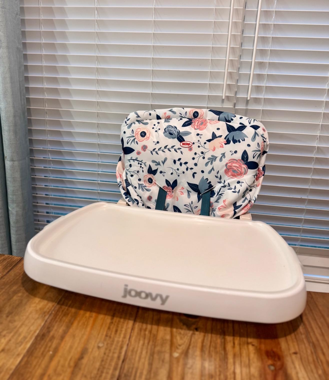 Nuby Baby High Chair Cover - Protects from Spills and Crumbs - Water Resistant for Easy Cleanup - Brush Strokes Print customer photo 2
