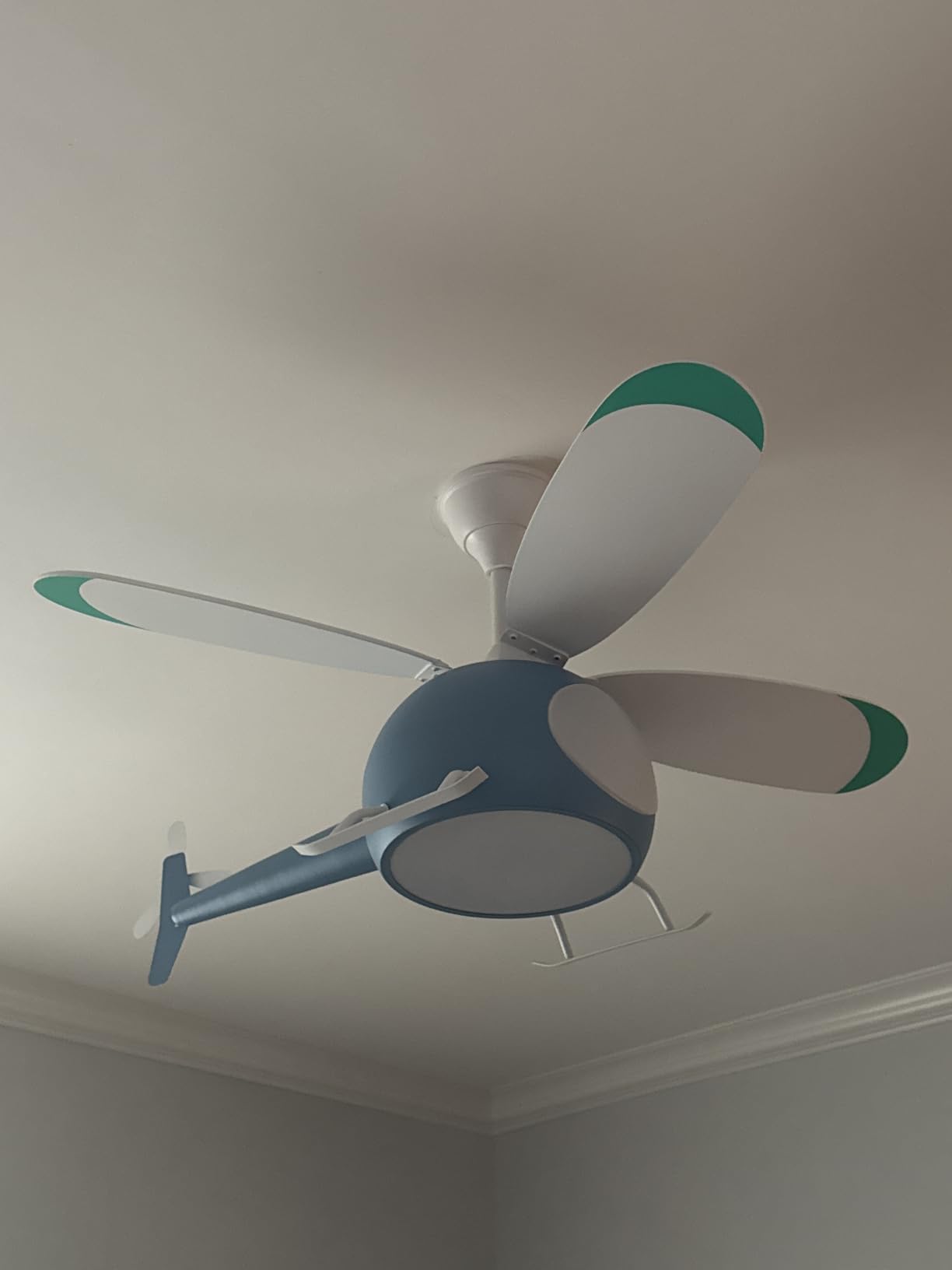 42 inch Children's Bedroom Helicopter Model Ceiling Fan with Lights, Remote Control Speed, 6-Speed Adjustment, Control Timing, Winter & Summer Positive & Negative, Blue customer photo 1
