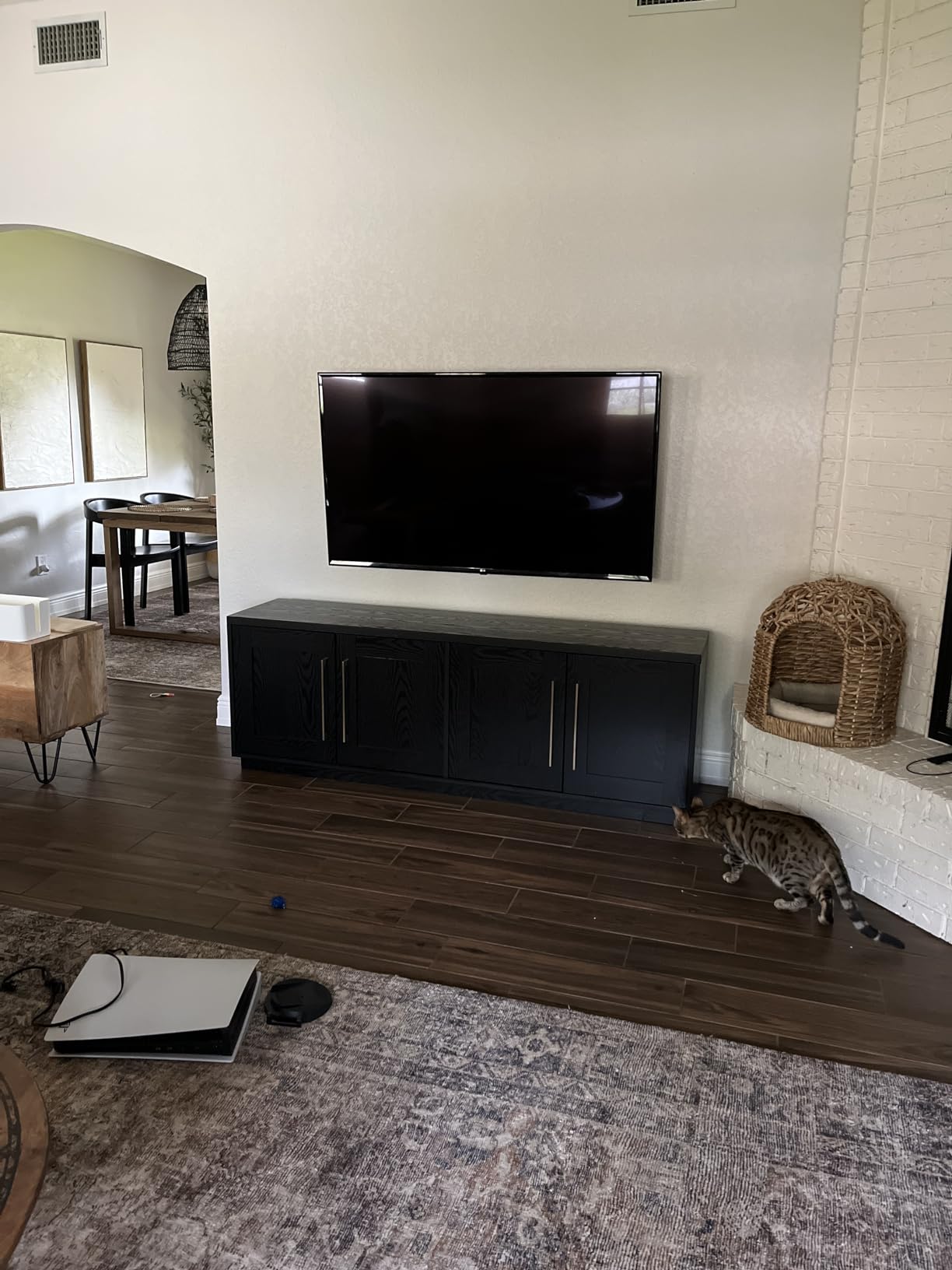 Henn&Hart Tillman Rectangular TV Stand for TV's up to 80