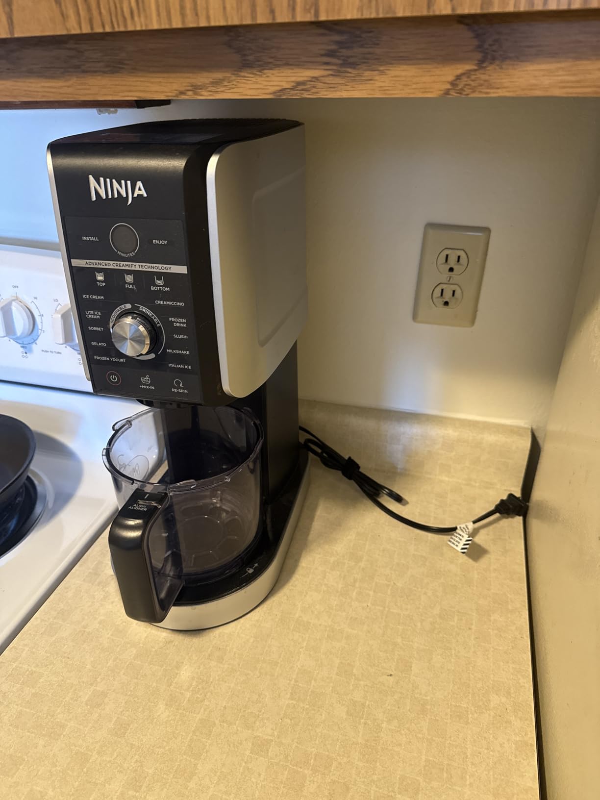 Ninja CREAMi Deluxe Ice Cream Maker NC501 | 11-in-1 Create Frozen Desserts, Sorbet, Milkshakes, Yogurt & More | Includes 2 Dishwasher Safe XL 24 Oz. Tubs with storage lids | Silver customer photo 1