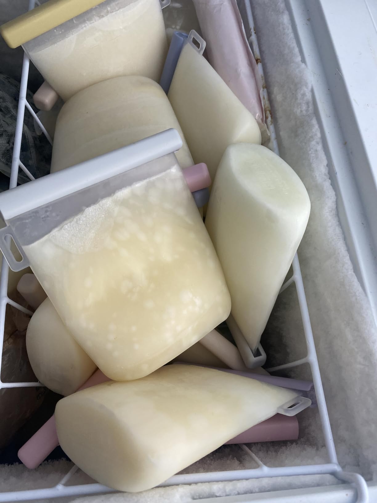 Nuliie 7 Pcs Silicone Breastmilk Storage Bags Reusable, 8oz/240ml Double Leak-Proof Breastmilk Freezer Bags, BPA Free Self-Standing Milk Bags for Breastfeeding, Baby Food Pouches customer photo 1