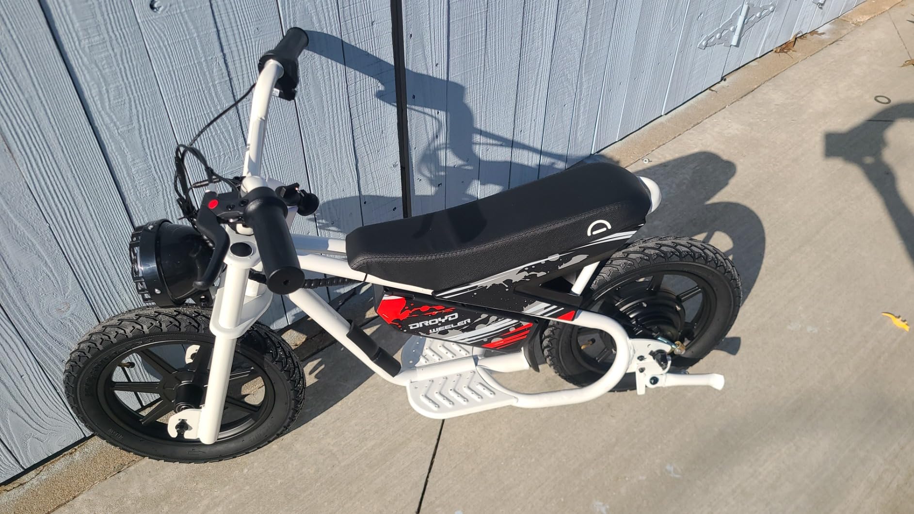 Droyd Weeler Electric Mini Bike for Kids, 200W Motor w 2 Speed Settings (10 Mph & 6 Mph), 24V 8Ah Battery for 8 Miles Range, Rear Disc Brake, 15
