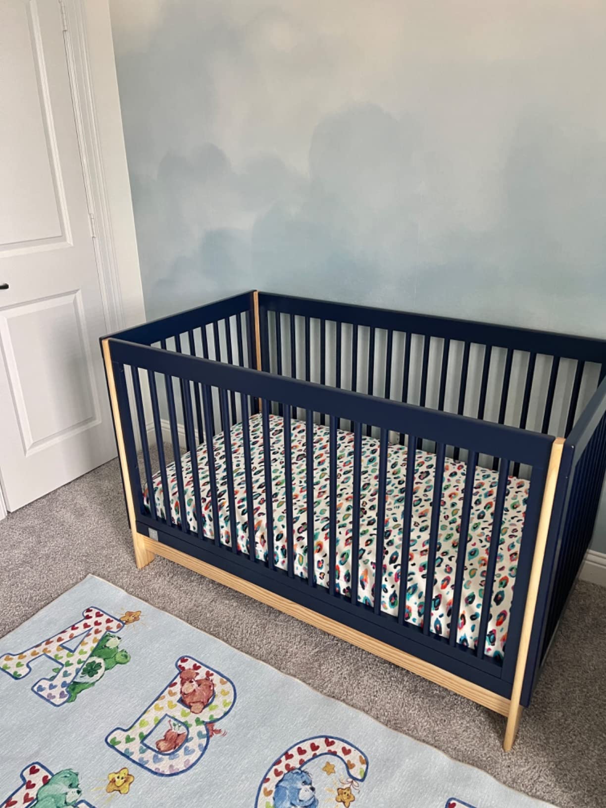 GAP babyGap Tate 4-in-1 Convertible Crib - Greenguard Gold Certified, Bianca White/Natural customer photo 2