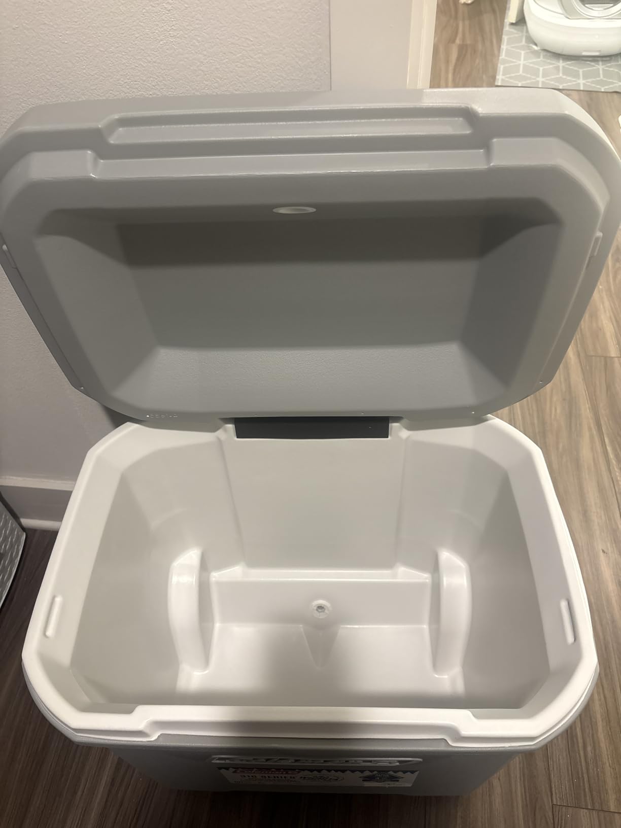 Coleman Classic Series Insulated Portable Rolling Cooler with Wheels, 100-Quart (Alternative) customer photo 2