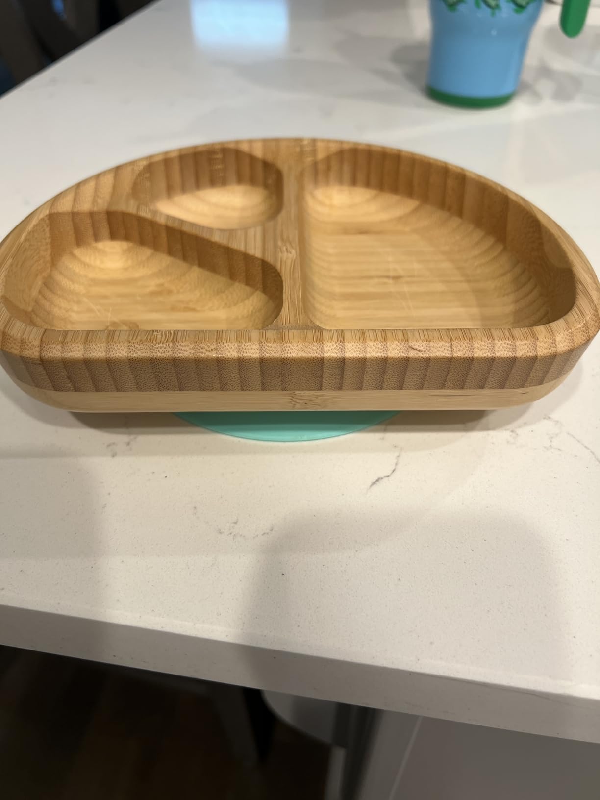 Munchkin Bambou Divided Suction Plate - Eco-Friendly Bamboo Dinnerware for Babies and Toddlers customer photo 1