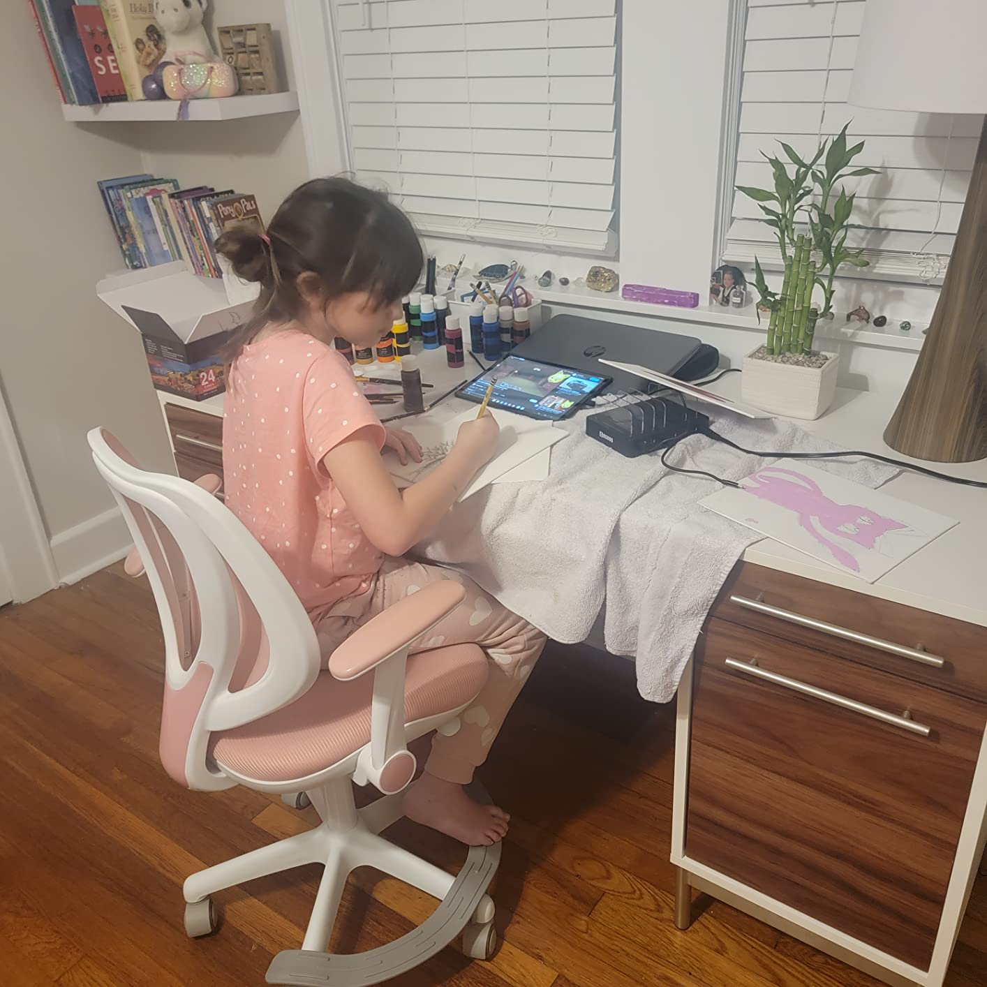 HOMEFUN Kids Desk Chair, Computer Chairs with Armrest and Footrest for Boys Girls Cute Mesh Ergonomic with Adjustable Height Swivel Safe Sit-Locking Casters Blue customer photo 2