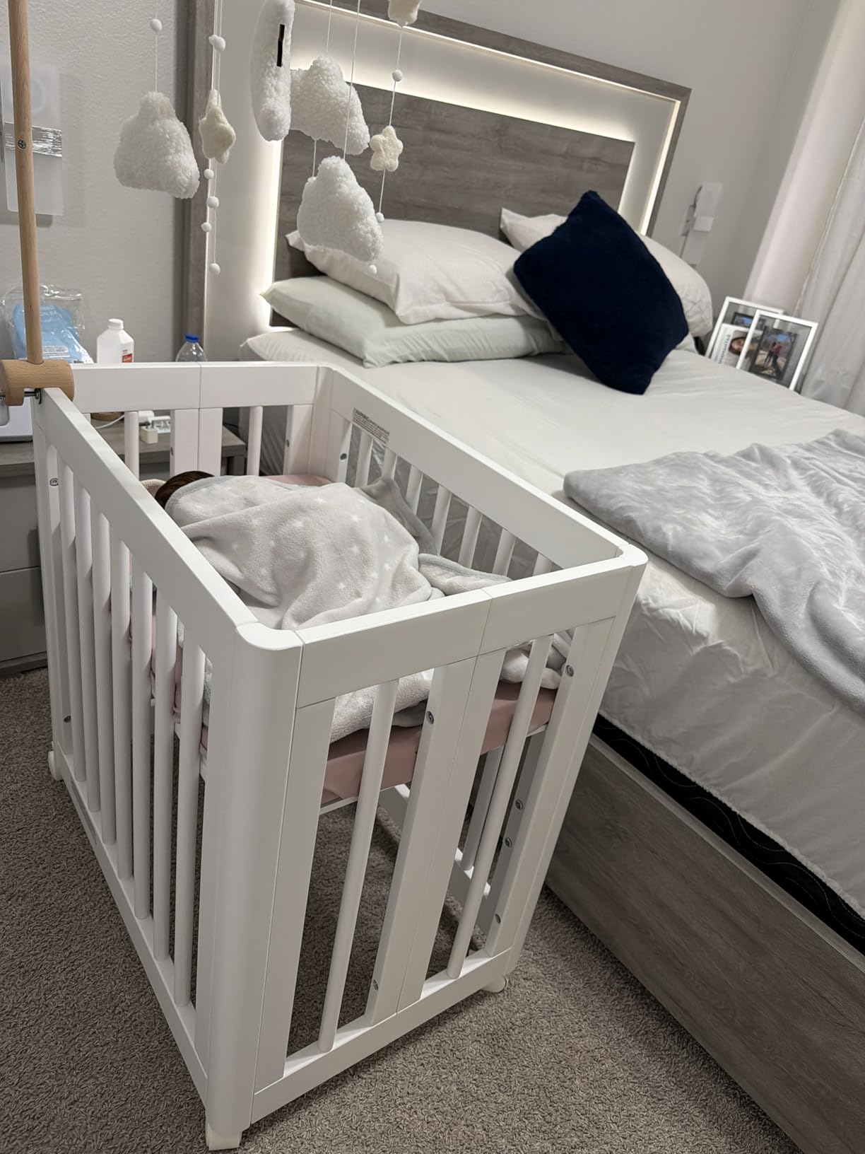 Nestig Yuzu Convertible All-Stages Bassinet, Midi, Full-Size Crib in Natural Walnut, Greenguard Gold Certified, Portable & Adjustable with Conversion Kits and Pads Included customer photo 2