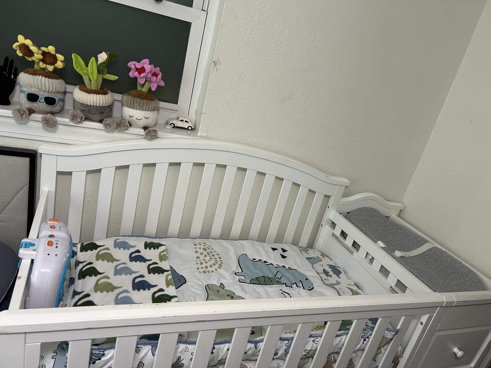 The Peanutshell 5 Piece Baby Crib Bedding Set for Boys - Newborn, Infant & Toddler Nursery Bed Set Decor with Fitted Crib Sheets, Blanket, Dust Ruffle Comforter - Blue Dino customer photo 2