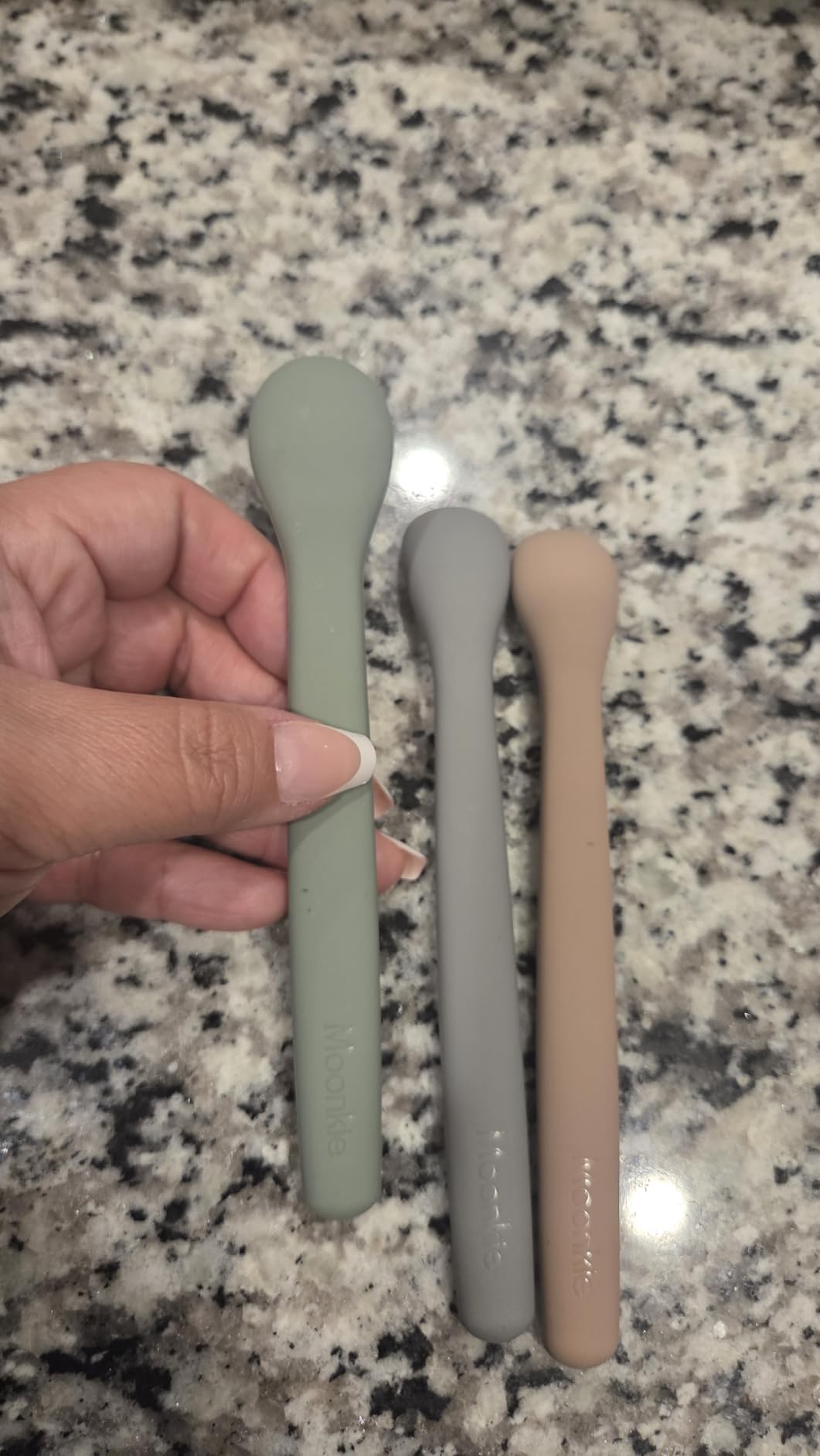 Moonkie Silicone Baby Spoons Set of 4, Toddler Spoons for Self Feeding 6 Months, Two Sizes Feeding Spoons for First Stage 4+ Months, Infant, Baby Utensils with Case, Bendable, Chewproof & Boil-proof customer photo 1