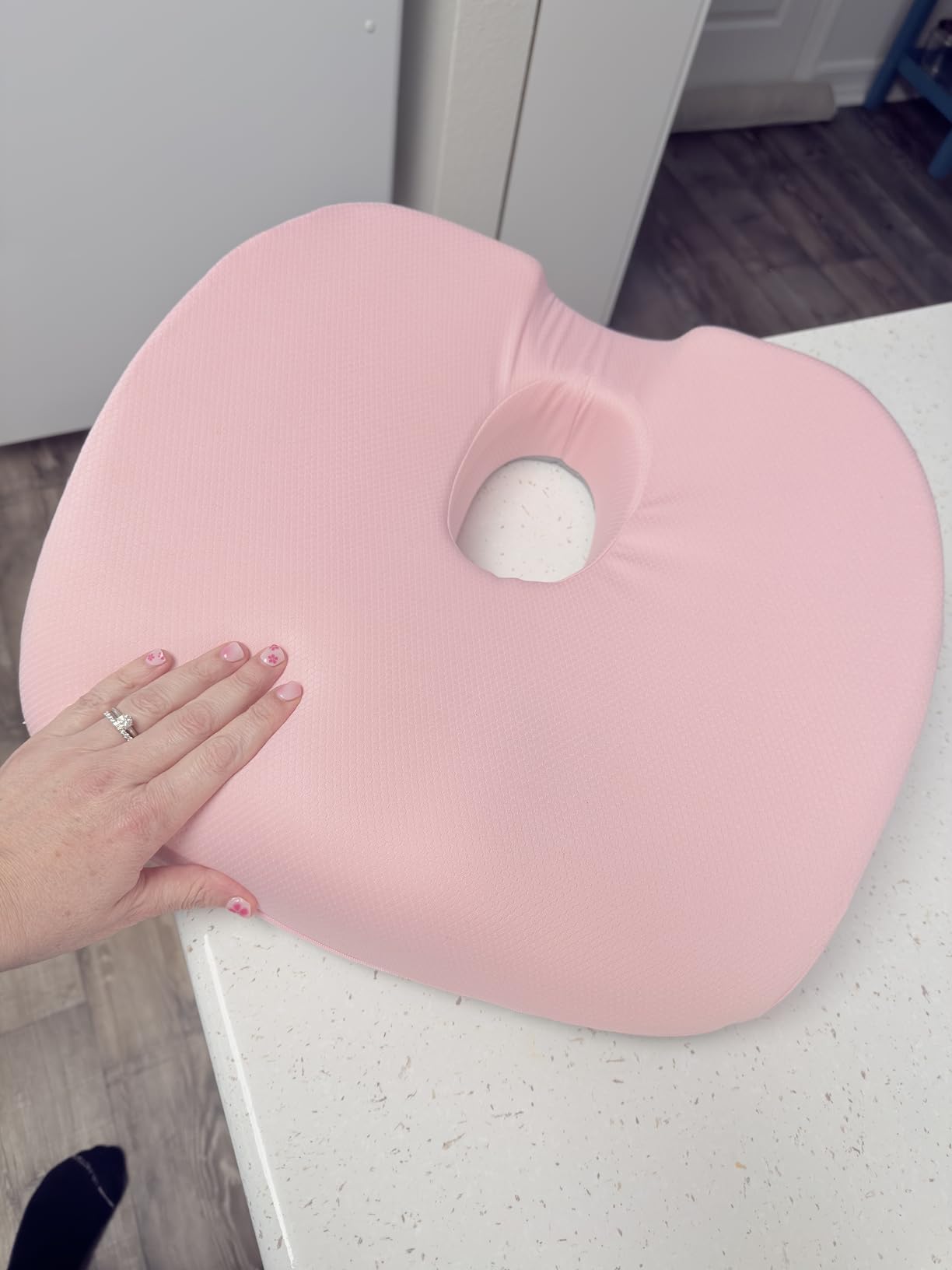 AUVON Innovative Donut Pillow Hemorrhoids Scientific Center Hole and Tailbone Cutout, Orthopedic Pain Relief Donut Seat Cushion for Coccyx, Sciatica, Postpartum Pregnancy, After Surgery Sitting Relief customer photo 2