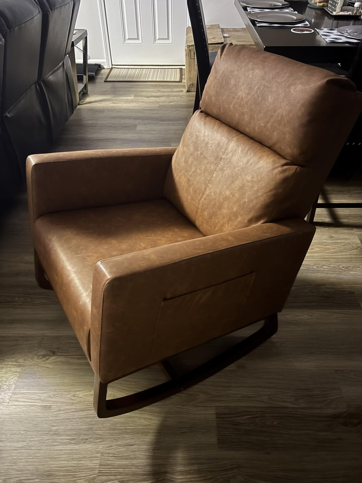 Yaheetech Leather Glider Chair, Modern Rocking Chair, Nursery Faux Leather Glider Chair with Rubber Wood Legs and Side Pocket, Rocking Accent Armchair for Living Room, Bedroom, Brown customer photo 1