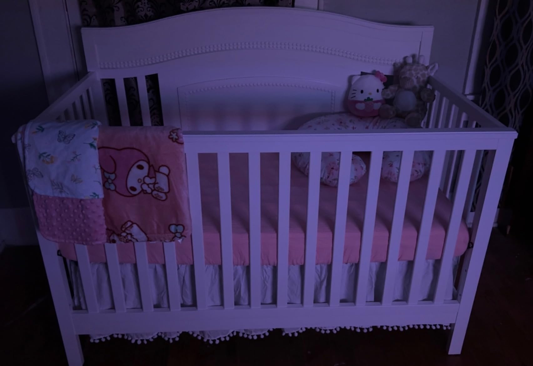 Oxford Baby Briella 4-in-1 Convertible Baby Crib, White, GreenGuard Gold Certified customer photo 2