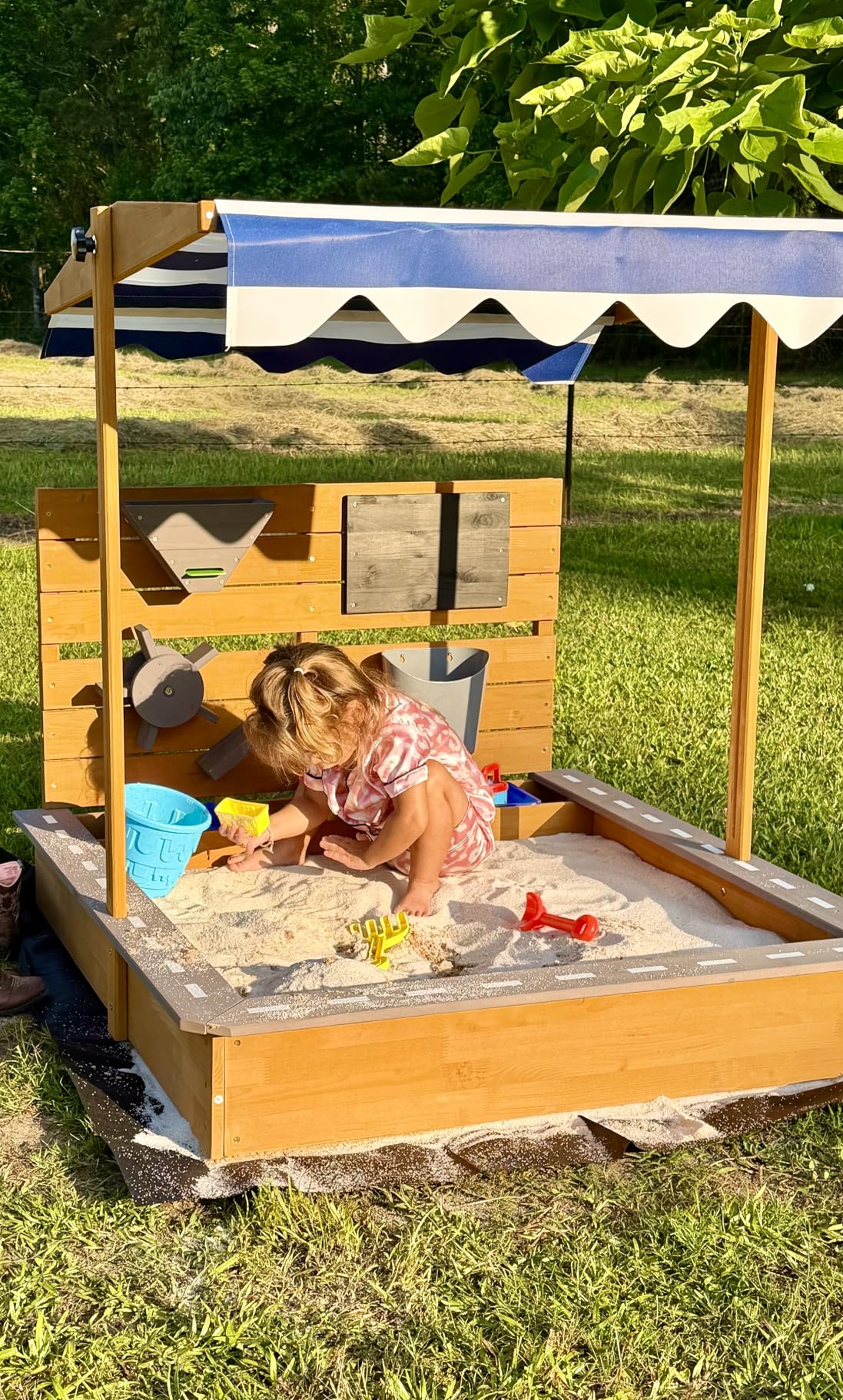 Kids Large Wooden SandBoxes with Roof, Pipleo Outdoor Sand Box Play w/Canopy for Backyard Garden Beach, Sand Pit for Beach Patio Outdoor, [Adjustable Cover & Funnel & Drawing Board] - Brown Oak customer photo 2