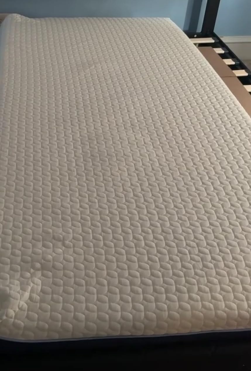 Gelsea 8 Inch Twin Size Mattress for Kids, Gel Cooling Memory Foam Mattress in A Box, Medium Firm Feel for Back Pain Relief, CertiPUR US Certified customer photo 1