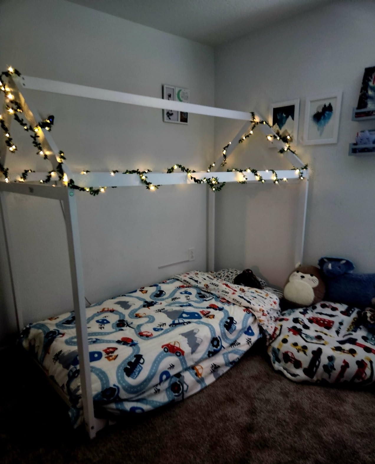 Merax Wood House Bed,Floor Bed with Slats,No Box Spring Needed,Twin Size, White customer photo 2