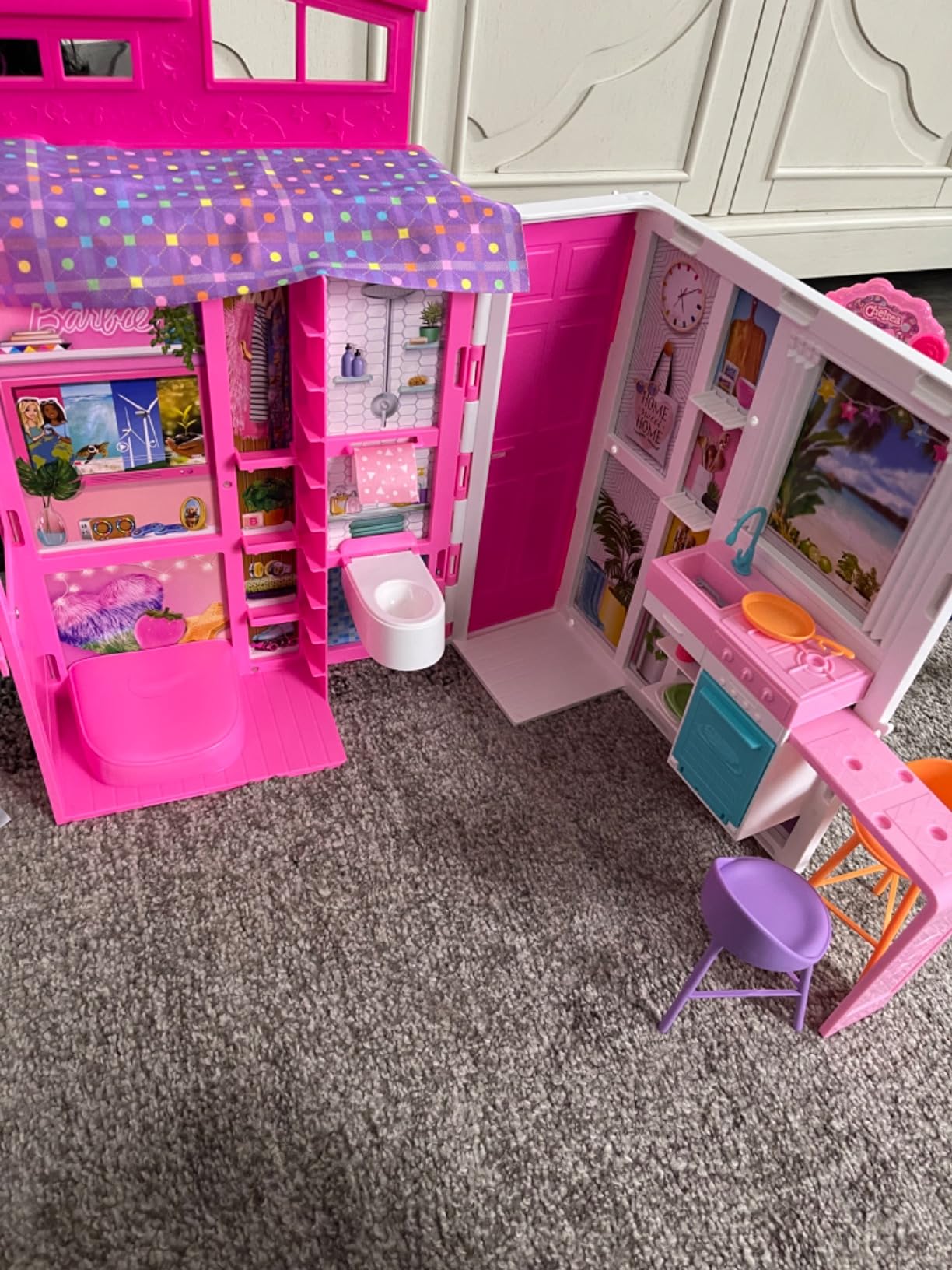 Barbie Dollhouse Playset, Getaway House with 11 Accessories Including 2 Chairs, 4 Play Areas & 360-degree Play customer photo 1
