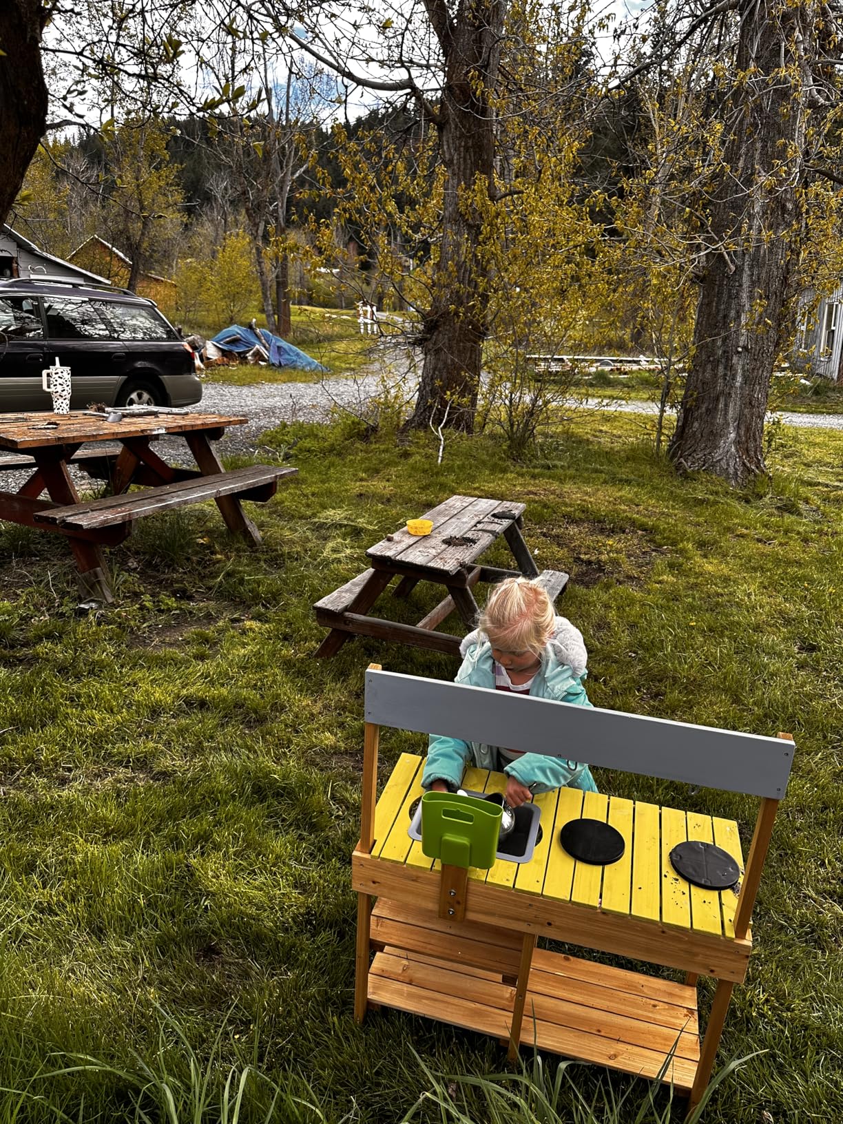 Costzon Wooden Kids Play Kitchen, Outdoor Mud Kitchen with Removable Sink, Water Box & Faucet, Stove Top, Storage Shelves, Fun Backyard Pretend Kitchen Playset for Boys Girls 3+ (Green) customer photo 1