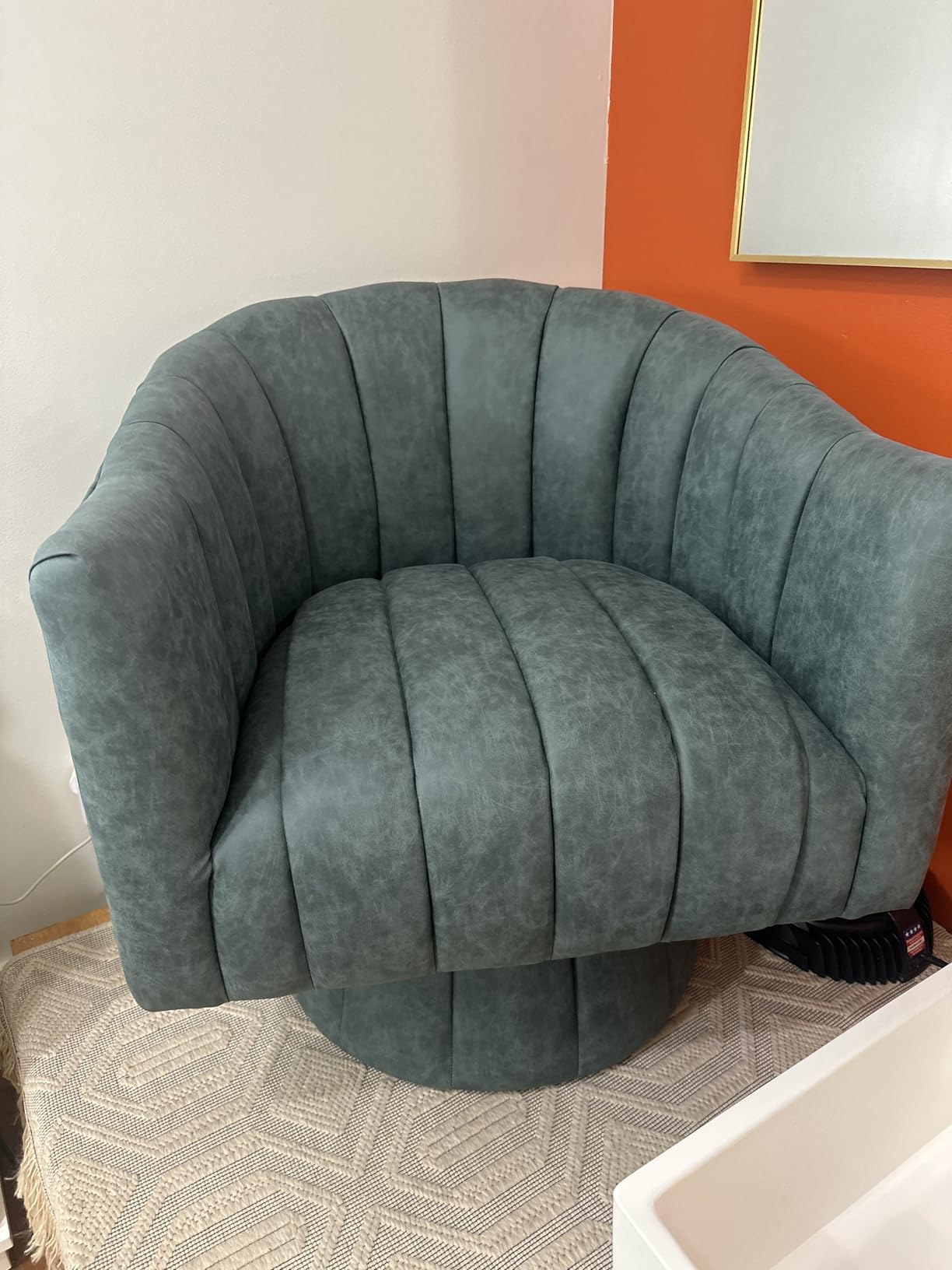 Dewhut Swivel Accent Chair, 360 Degree Swivel Barrel Chair with Armrest, Velvet Upholstered Single Sofa Reading Chair for Living Room, Bedroom, Waiting Room (Pink) customer photo 2