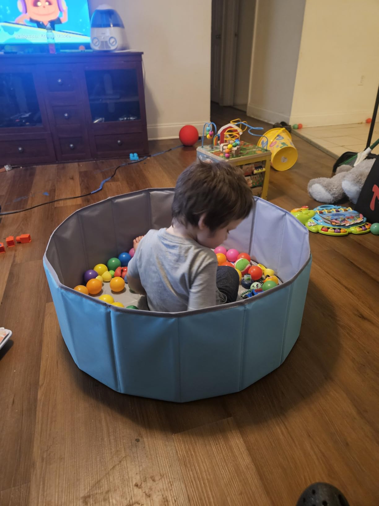 Hikiddy Large Ball Pit for Toddlers - 44in Baby Ball Pool with Playmat, Hold Over 1000 Balls, Foldable Play Pit for Kids Dogs Indoor and Outdoor Games (Blue) customer photo 1