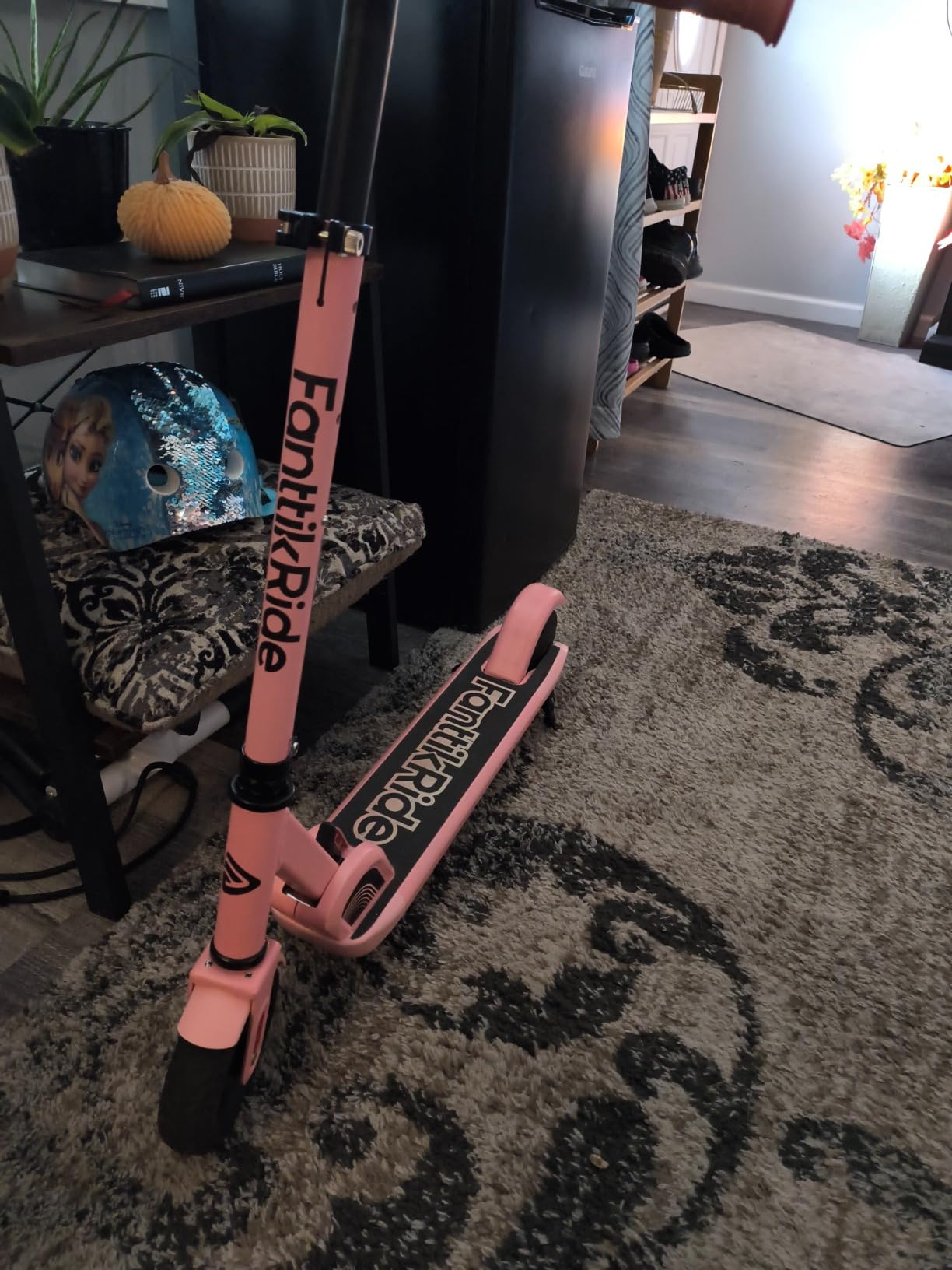 FanttikRide C9 Kids Electric Scooter Ages 8-12, Foldable for Kids 3.9-5.2 ft, 132 lbs, 5 Miles Range, Up to 40 mins Ride Time, 2 Safe Max Speed 6/10 MPH, 3 Adjustable Heights customer photo 2