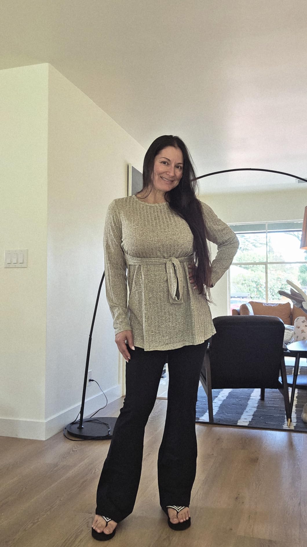 Ekouaer Women's Maternity Shirts Long Sleeve Pregnancy Tops Casual Ribbed Knit Winter Pregnant Blouses customer photo 1