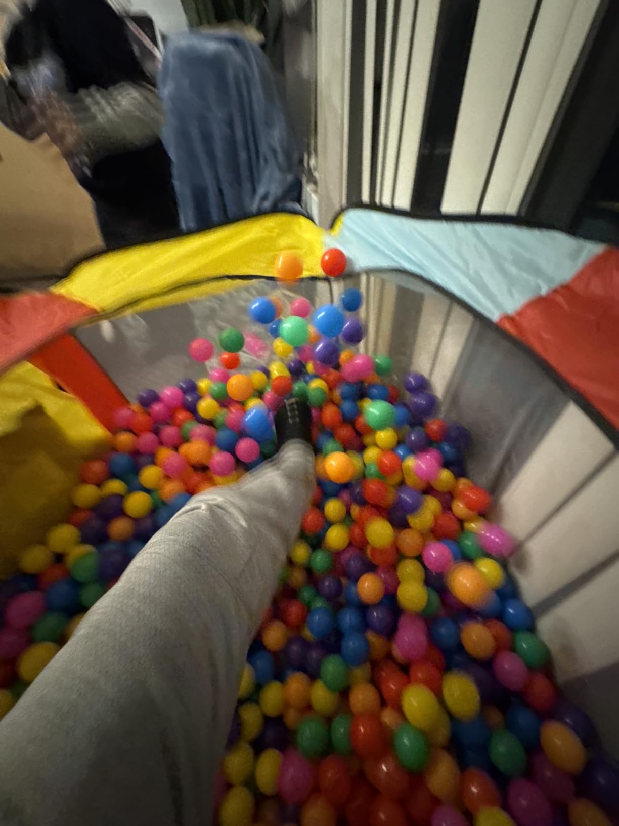 Kids Play Tent with 100 Balls - Extra Large 56