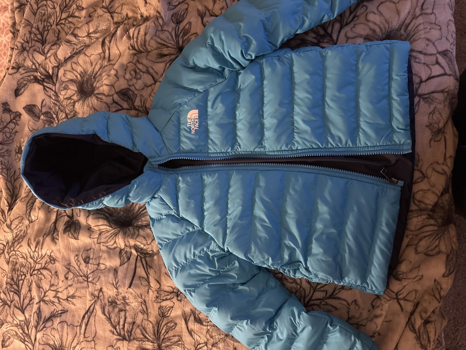 The North Face Kids Reversible Perrito Insulated Hooded Jacket | 2 in 1 Winter Coat for Boys & Girls, Water Repellent customer photo 2