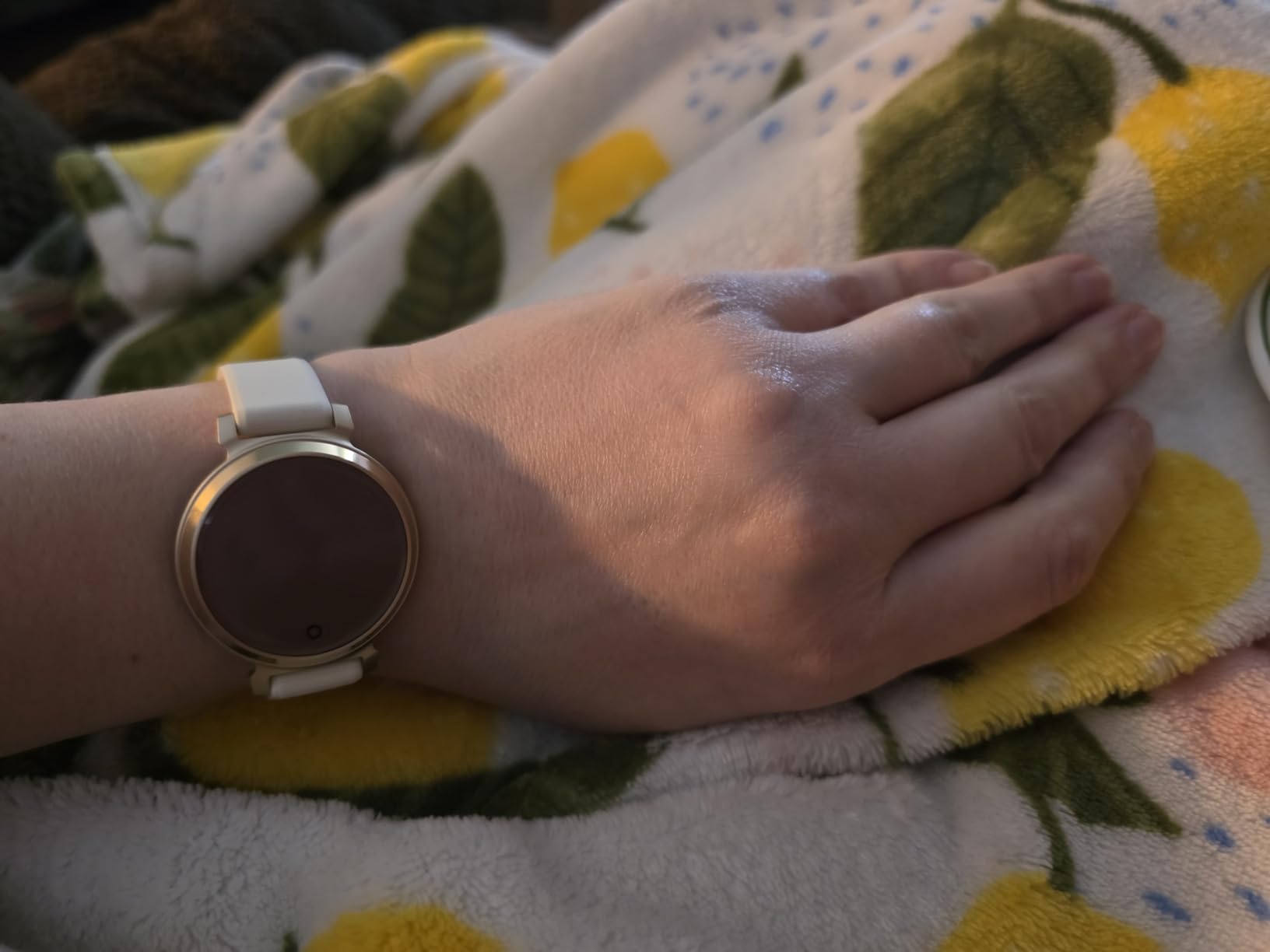 Garmin Lily 2, Small and Stylish Smartwatch, Hidden Display, Patterned Lens, Up to 5 Days Battery Life, Coconut customer photo 2