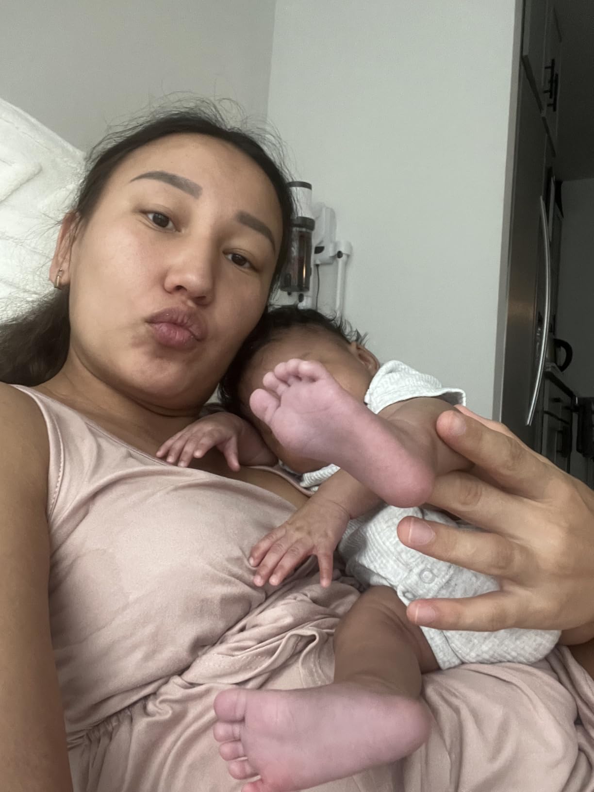 Ekouaer Maternity Nursing Gown and Robe Set Labor Delivery Nursing Nightgowns for Breastfeeding Pregnancy Clothes customer photo 1