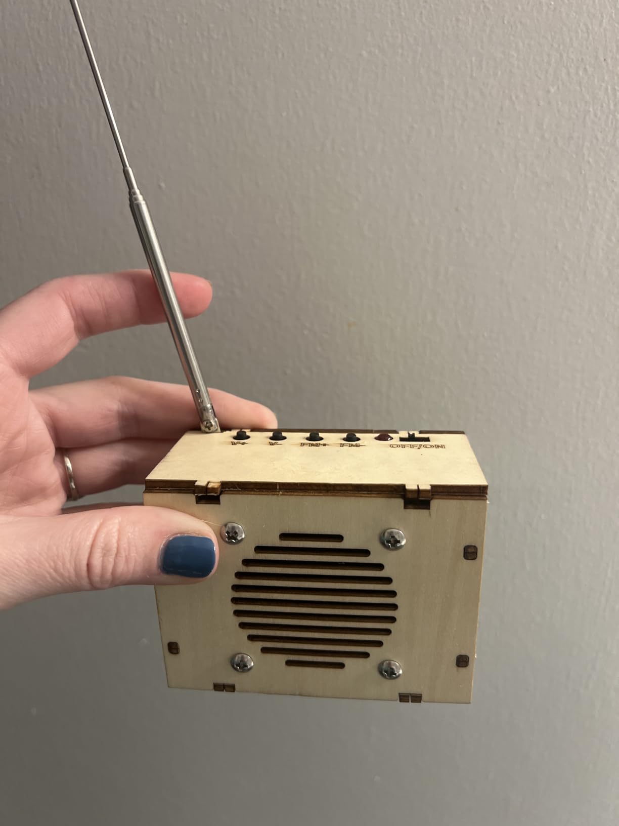 Science Kits for Kids Age 8-12 12-14, STEM Kits for Kids Age 8-10, STEM Toys Build Your Own FM Radio Kit, DIY Electronic Snap Circuits Projects Gifts for Teen Girls Boys 9 11 13 15 16+ (Classic Wood) customer photo 2