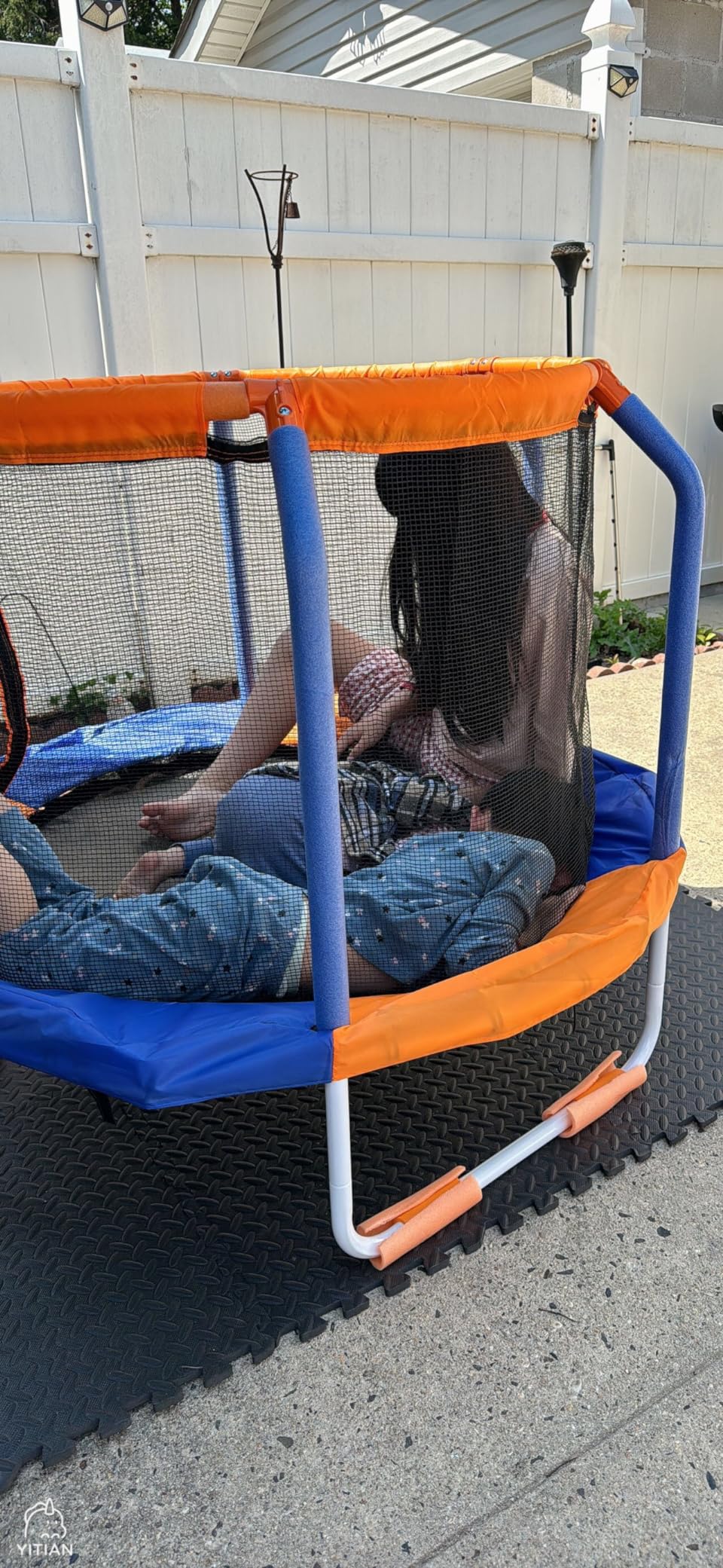 Giantex 48 Inch Trampoline for Kids, Toddler Trampoline with Safety Enclosure Net, Max Load 265 Lbs, Indoor Outdoor Mini Trampoline Gifts for Boys Girls Aged 3-6 customer photo 2