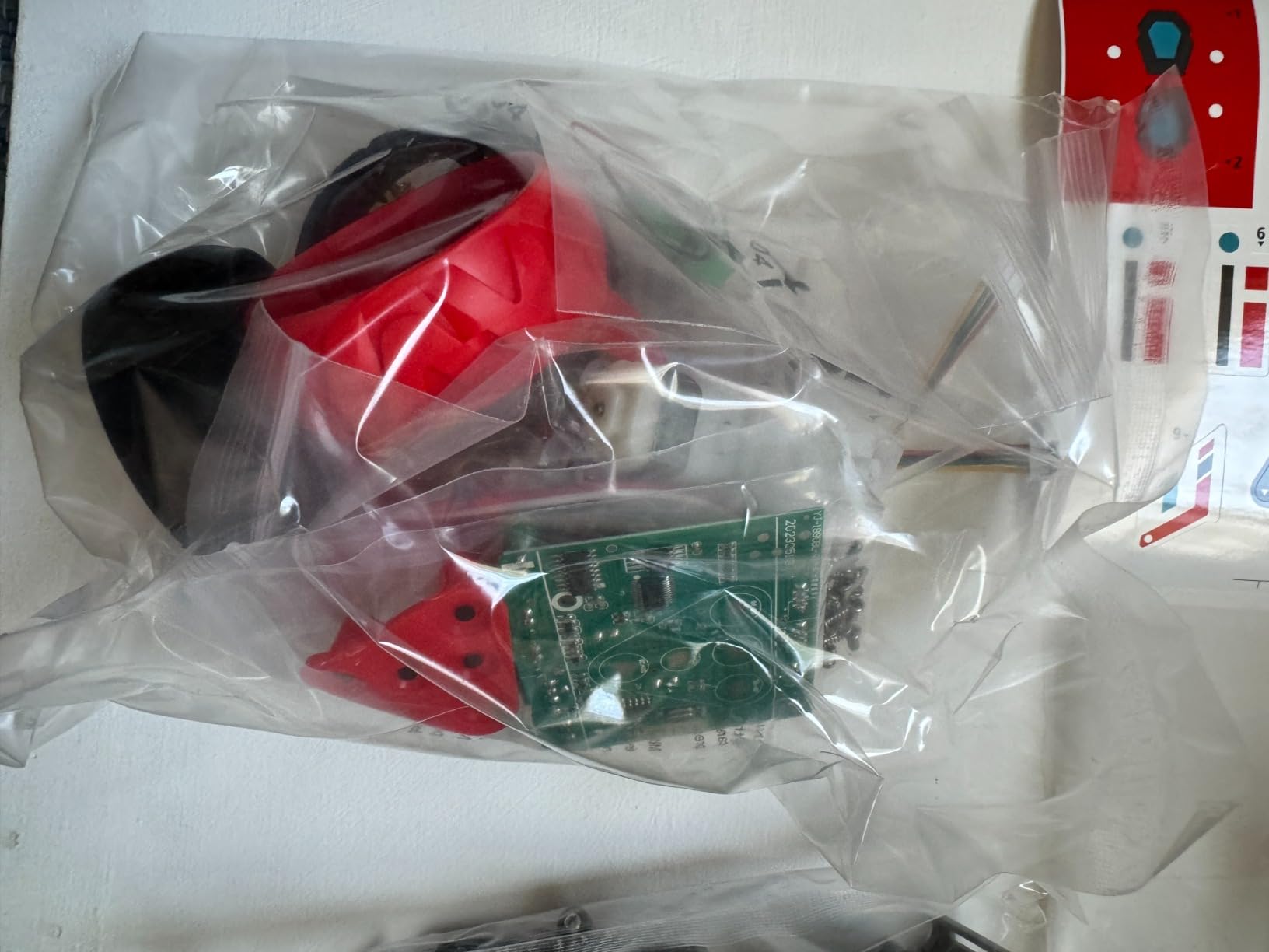 Thames & Kosmos Robotics Smart Machines Junior STEM Kit, Build & Code Your Robot's Movements, Speed, Lights & Sounds, for Ages 8+, Use Screen-Free w/Built-in Buttons or via Block-Based Coding App customer photo 1