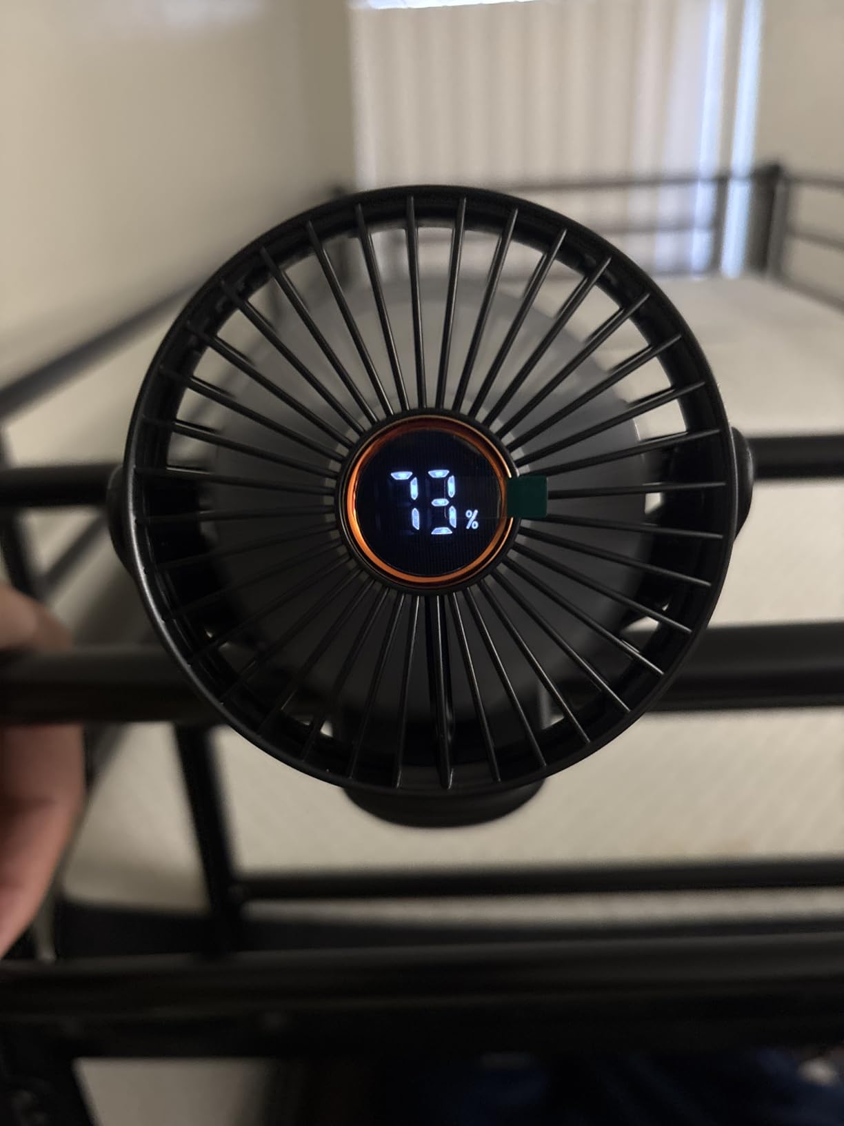 TUNISE Mini Clip on Fan, Battery Operated Desk Fan, Digital display, 3 Speeds Adjustable, Bidirectional 360 ° Adjustable, Super Strong Wind, Portable Fan for Home Office Stroller Camping Black customer photo 1