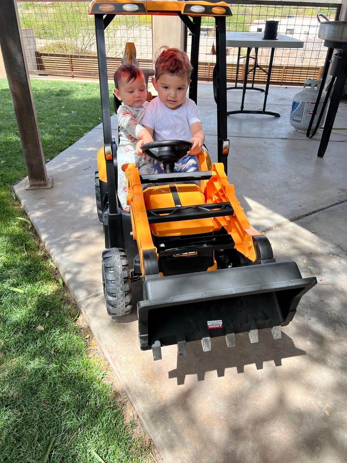 ENYOPRO 12V JCB Electric Backhoe Loader Toy Car for Kids, Battery Powered Ride on Construction Vehicle Toys w/Front Loader & Excavator, Remote Control, Moving Parts, Adjustable Seat, Soft Start customer photo 1