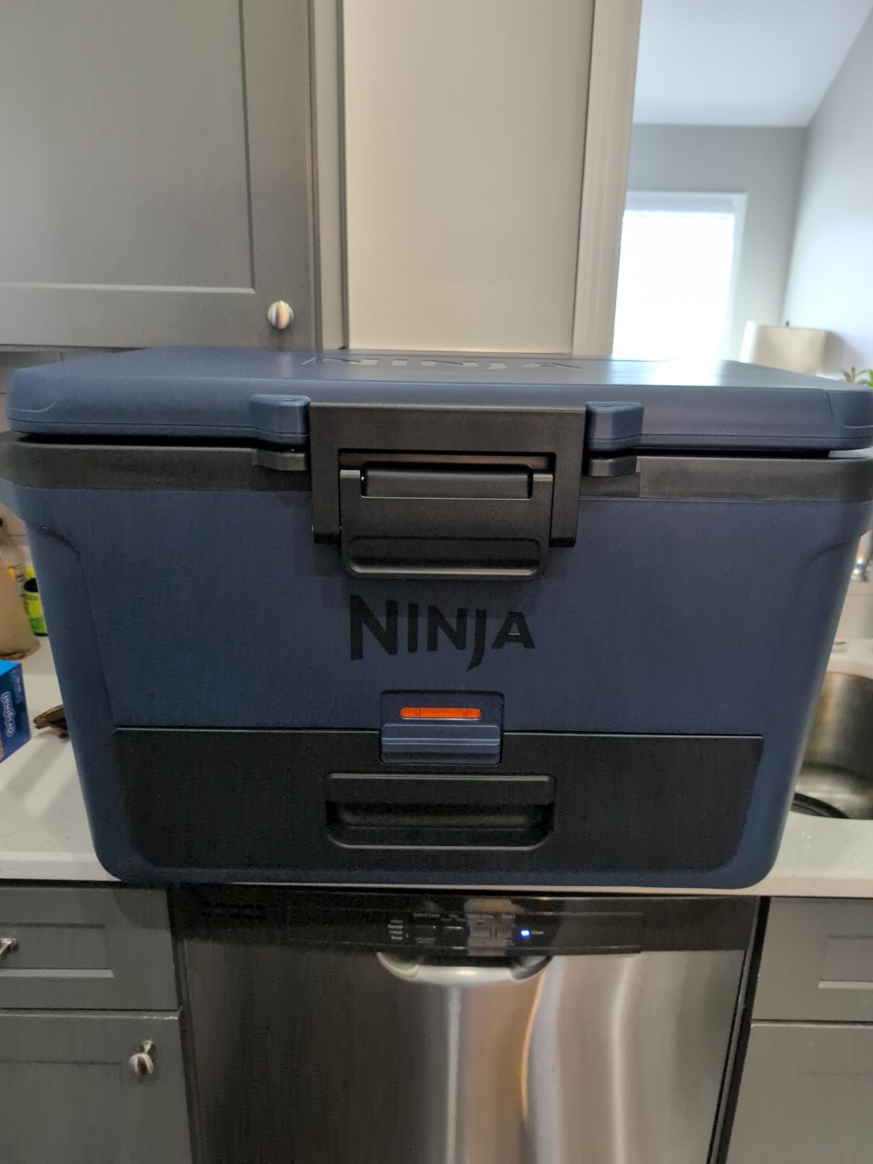 Ninja FB151BL FrostVault 50qt Hard Cooler with Dry Zone, Integrated Fridge-Temp Dry Storage Drawer, Premium Heavy-Duty Insulated Cooler, Keeps Ice for Days, Lakeshore Blue customer photo 2