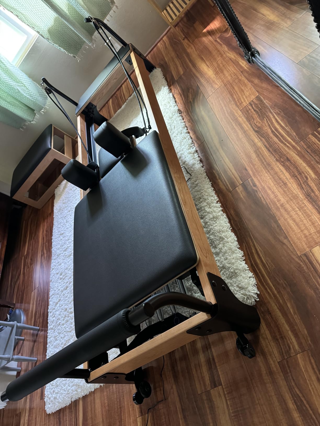 Smart Pilates Reformer - Complete Pilates Set with Real Time Sensor Tracking and 48 Adjustable Settings for All Body Types - Premium Home Workout Machine customer photo 1