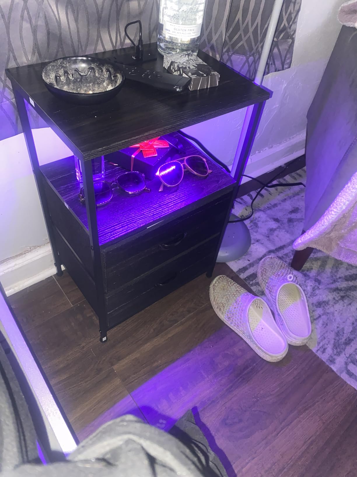 Furologee Nightstands Set of 2, End Tables Set of 2 with Charging Station and LED Lights, White Night Stands with 2 Fabric Drawers, Bedside Tables for Living Room/Bedroom customer photo 2