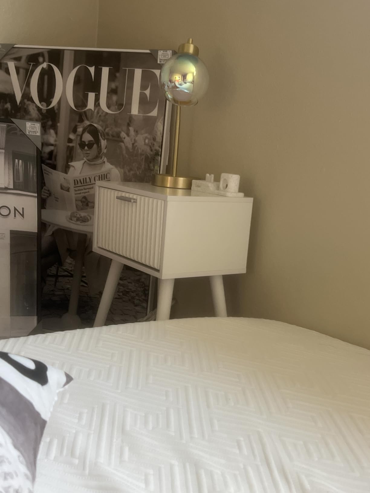 LAATOOREE Nightstands Set of 2, Small Side Table, Bedside Table with Fluted Door, Solid Wood Feet; Modern Mid-Century End Table for Bedroom, Small Space (Natural) customer photo 2