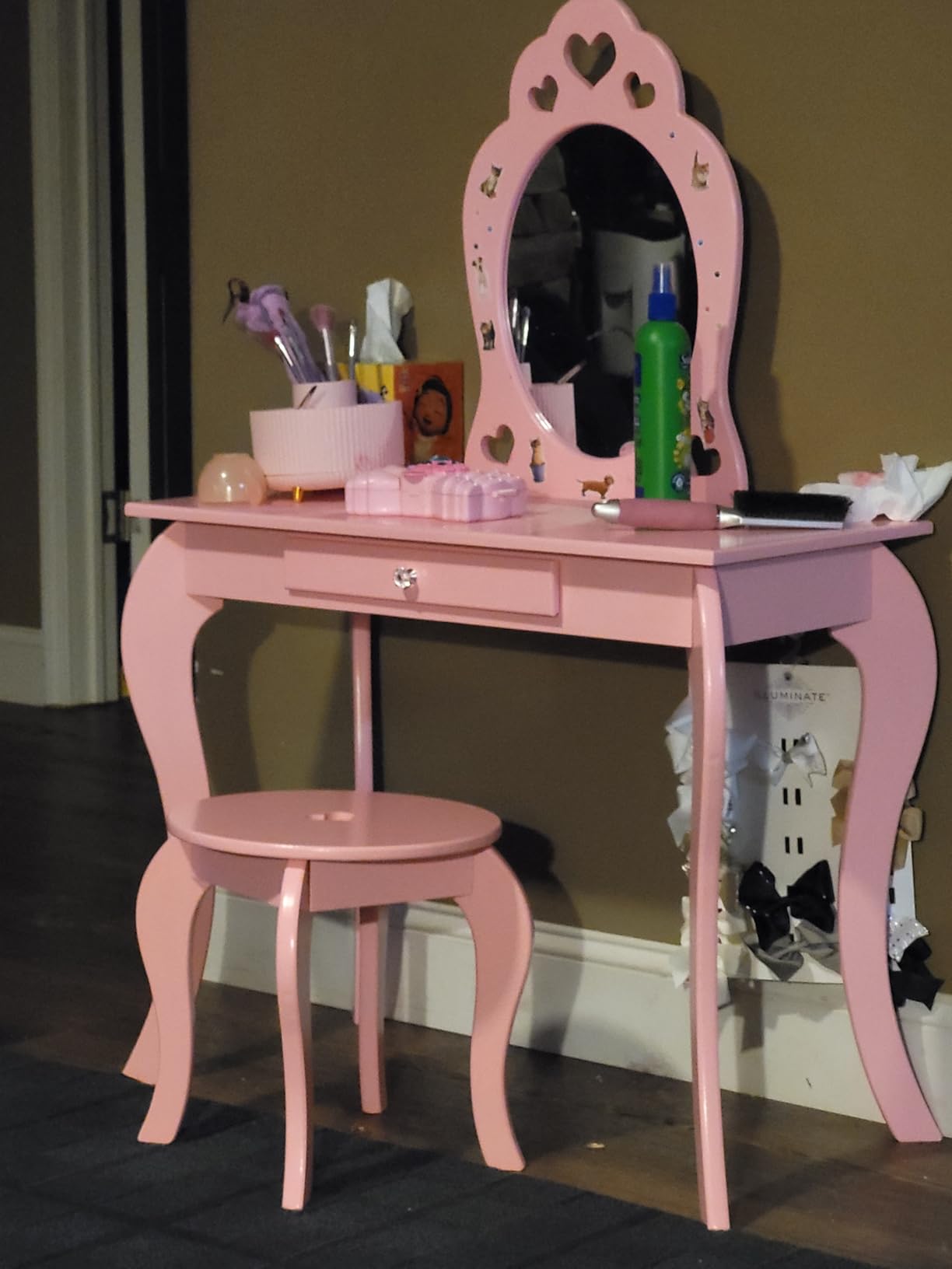 HONEY JOY Kids Vanity Set with Lighted Mirror, 2 in 1 Princess Toddler Dressing Table w/Drawer, Jewelry Tree Organizer, Wooden Makeup Table & Chair Set, Pretend Play Vanity Set for Little Girls, Pink customer photo 1